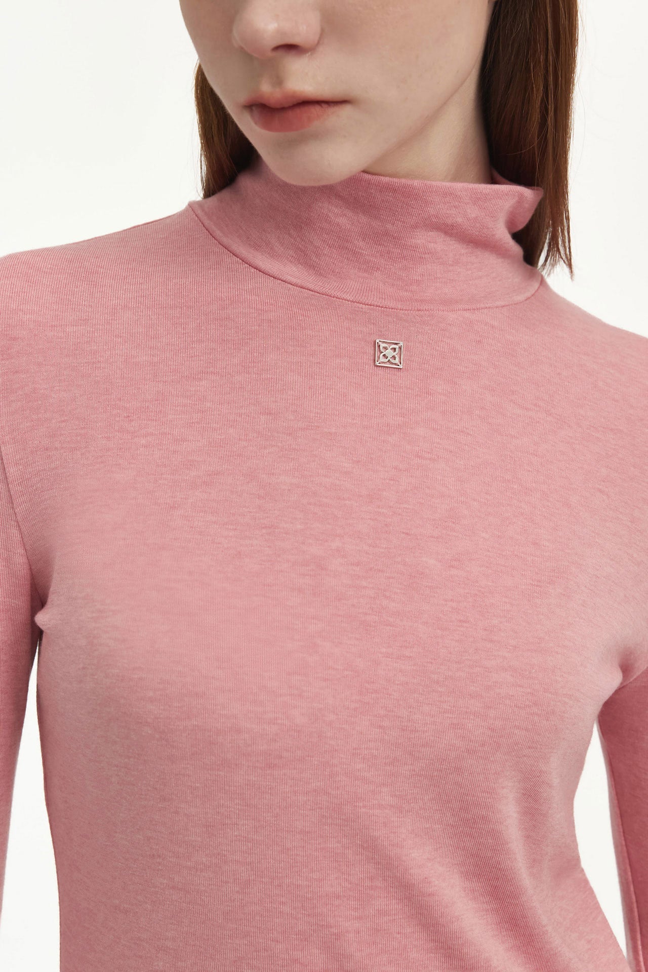 HIGH NECK TOP