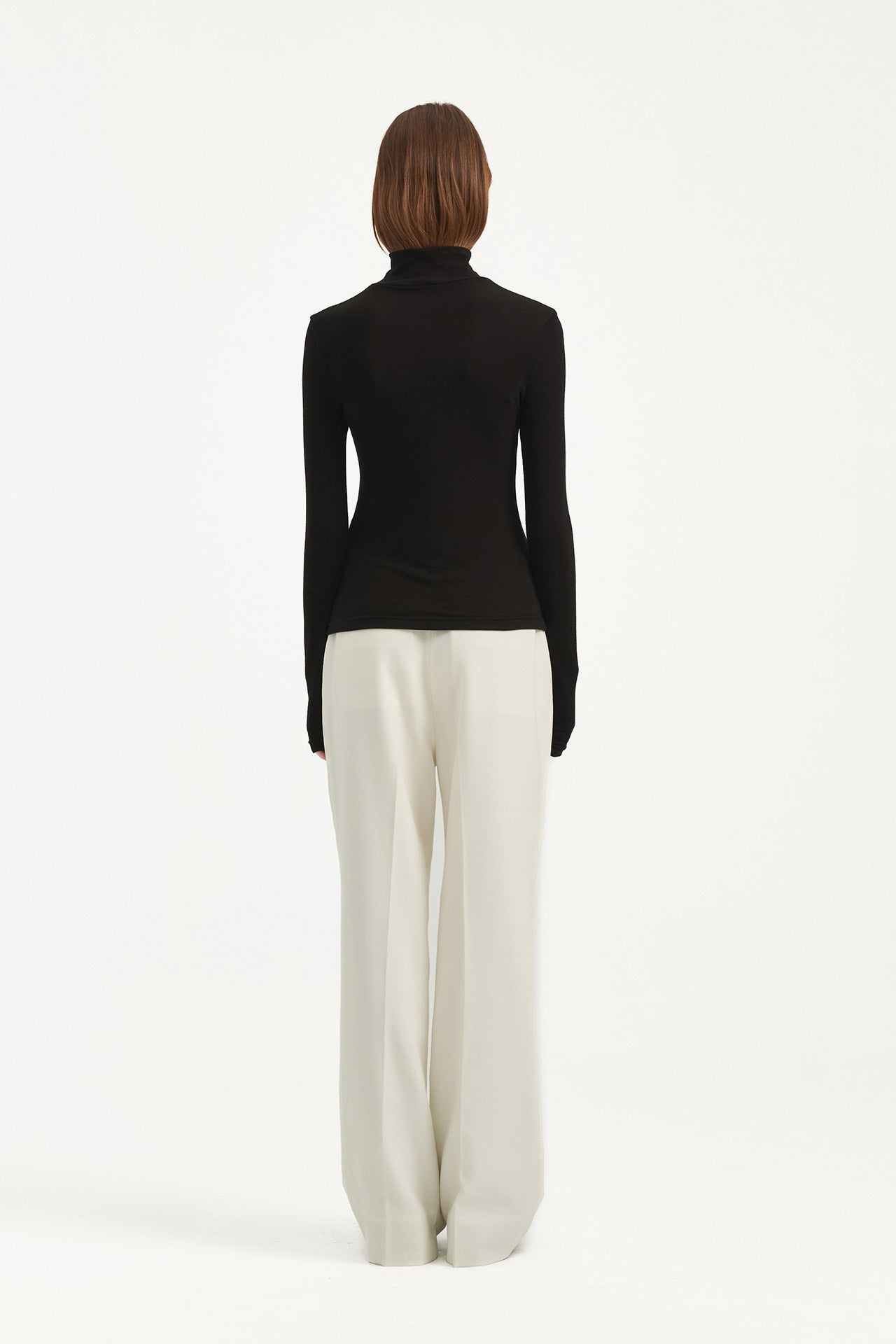HIGH NECK TOP