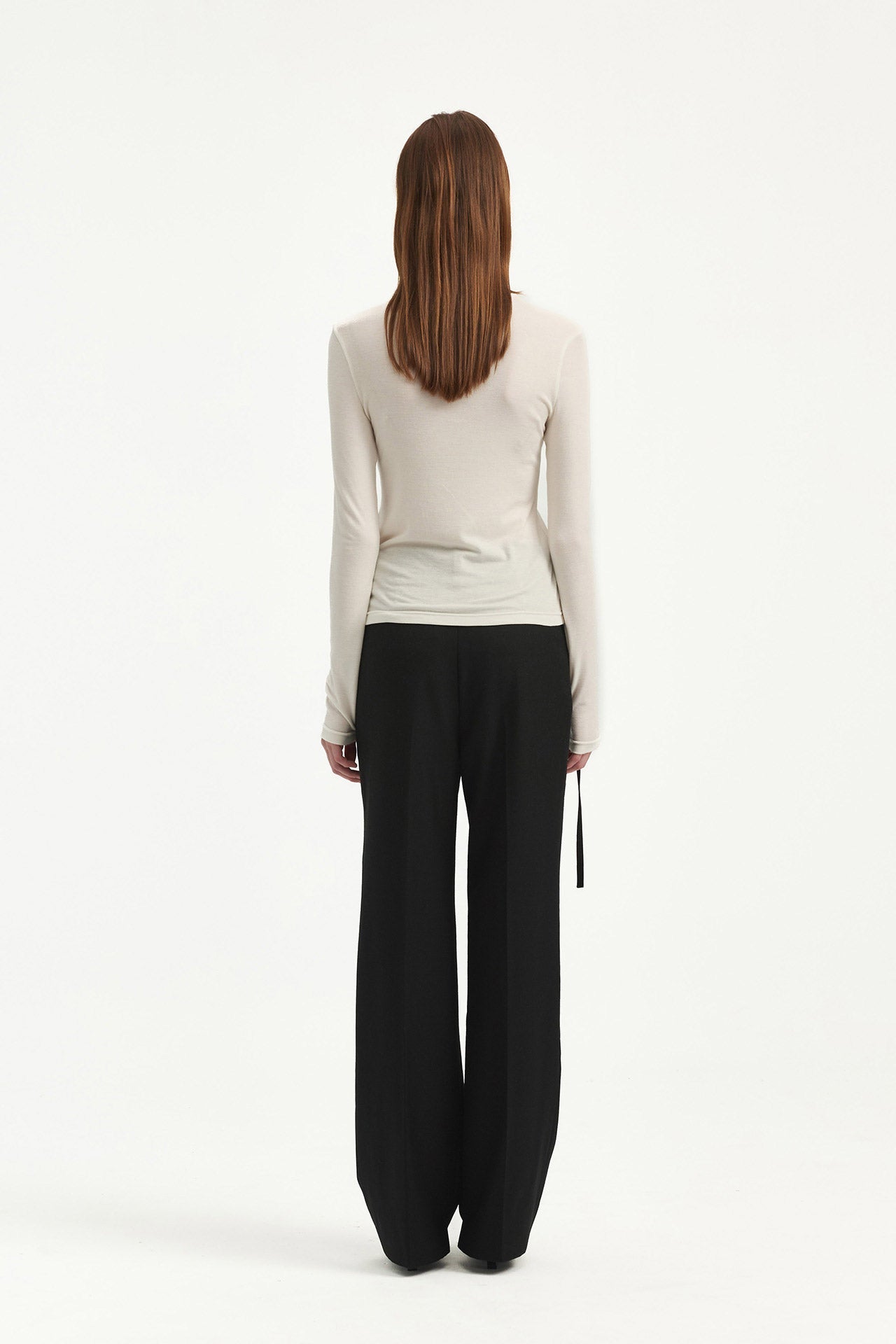HIGH NECK TOP