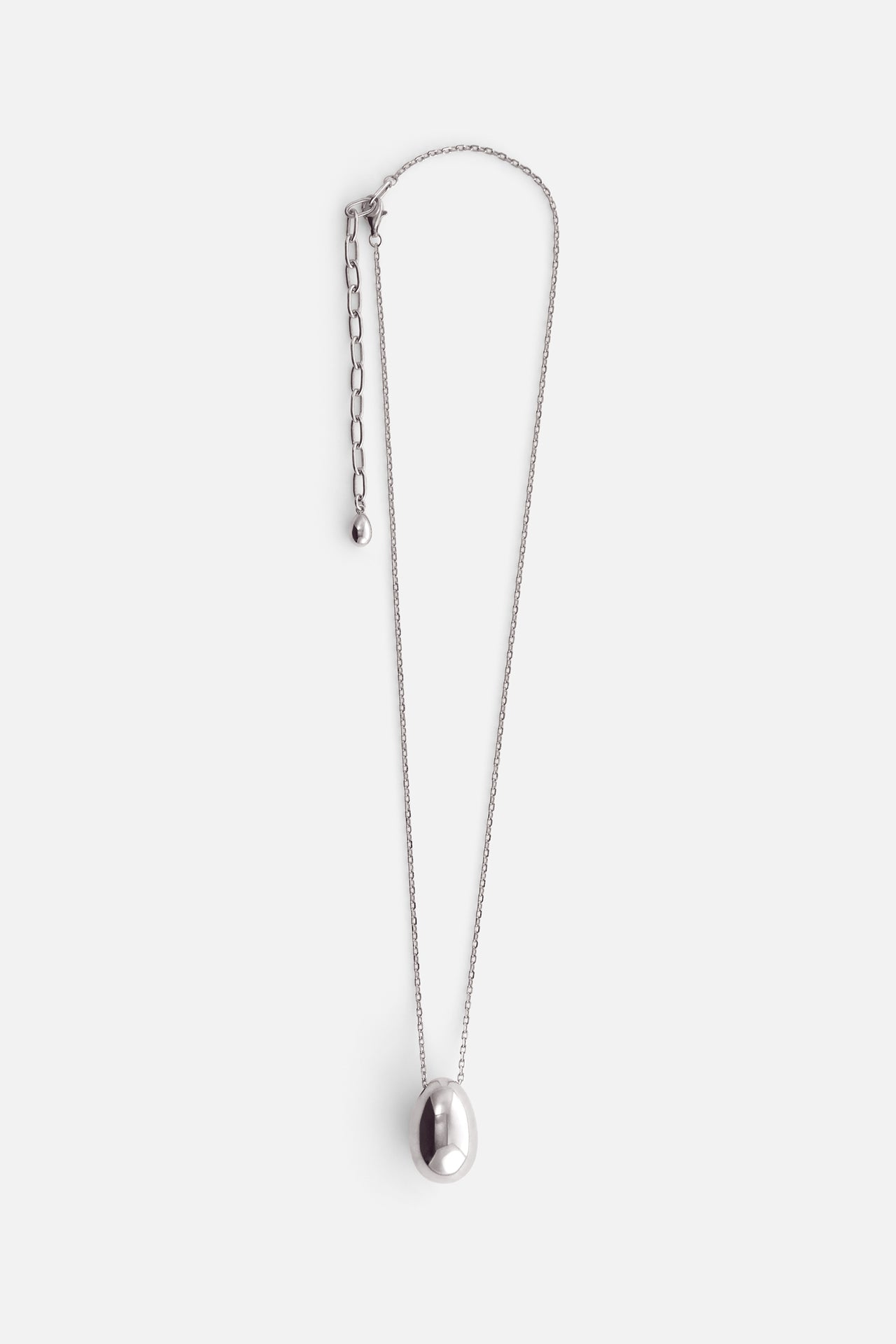EGG-SHAPED NECKLACE