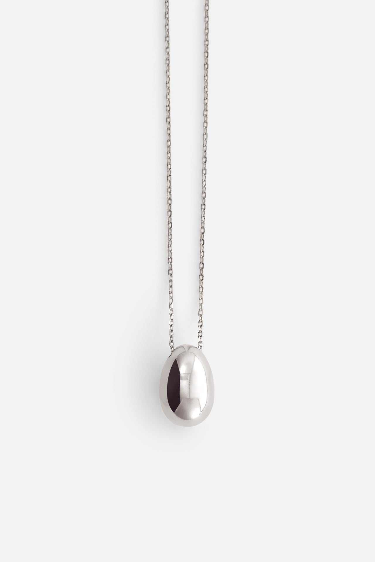 EGG-SHAPED NECKLACE
