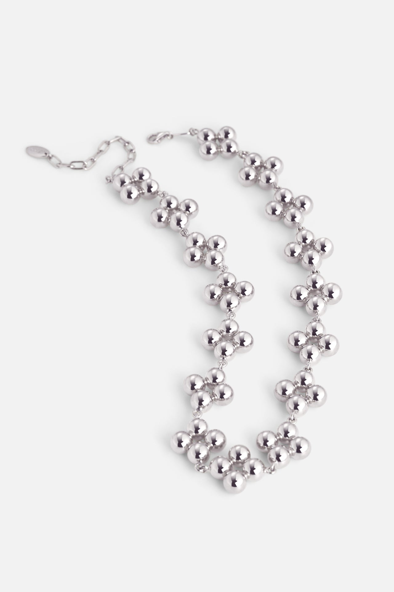 WREATH BERRY NECKLACE