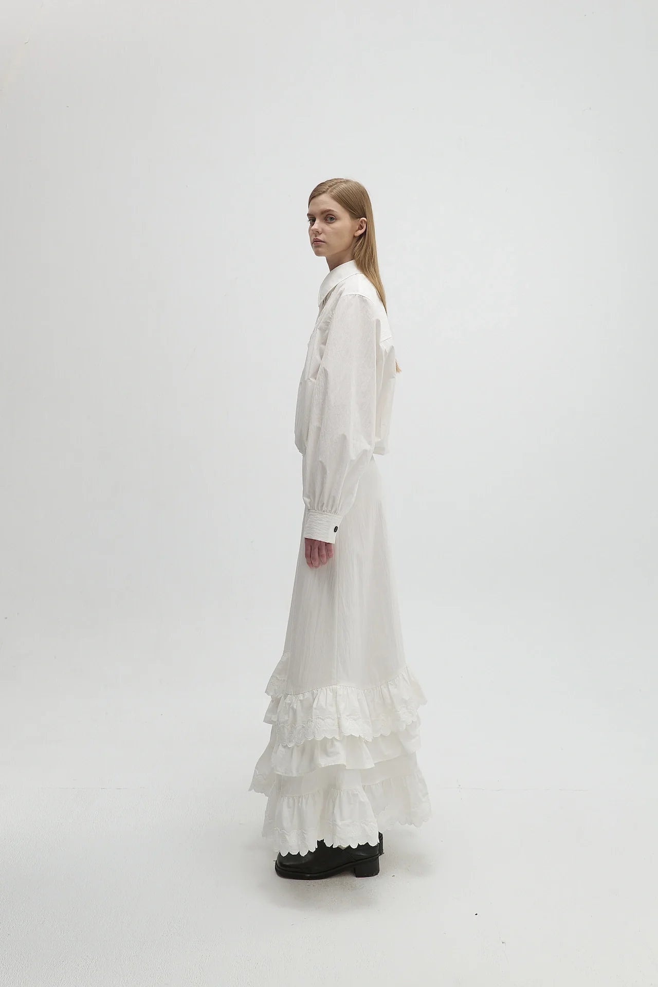 EMBROIDERED SKIRT
