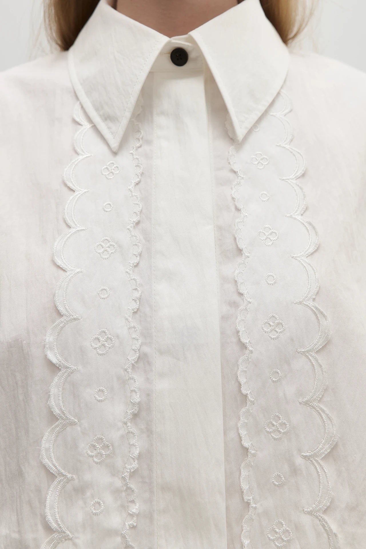 EMBROIDERED JACKET