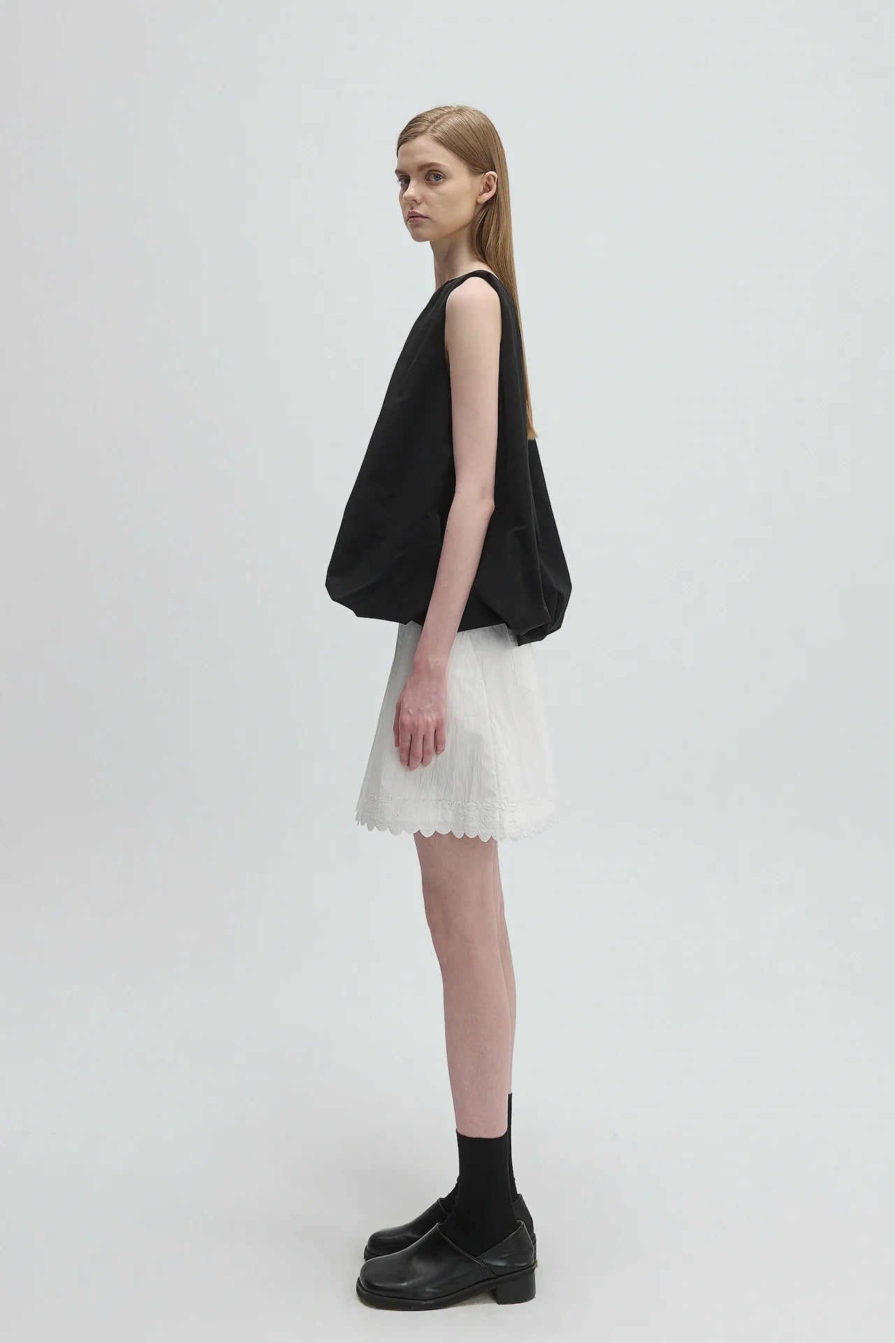 GATHERED VEST
