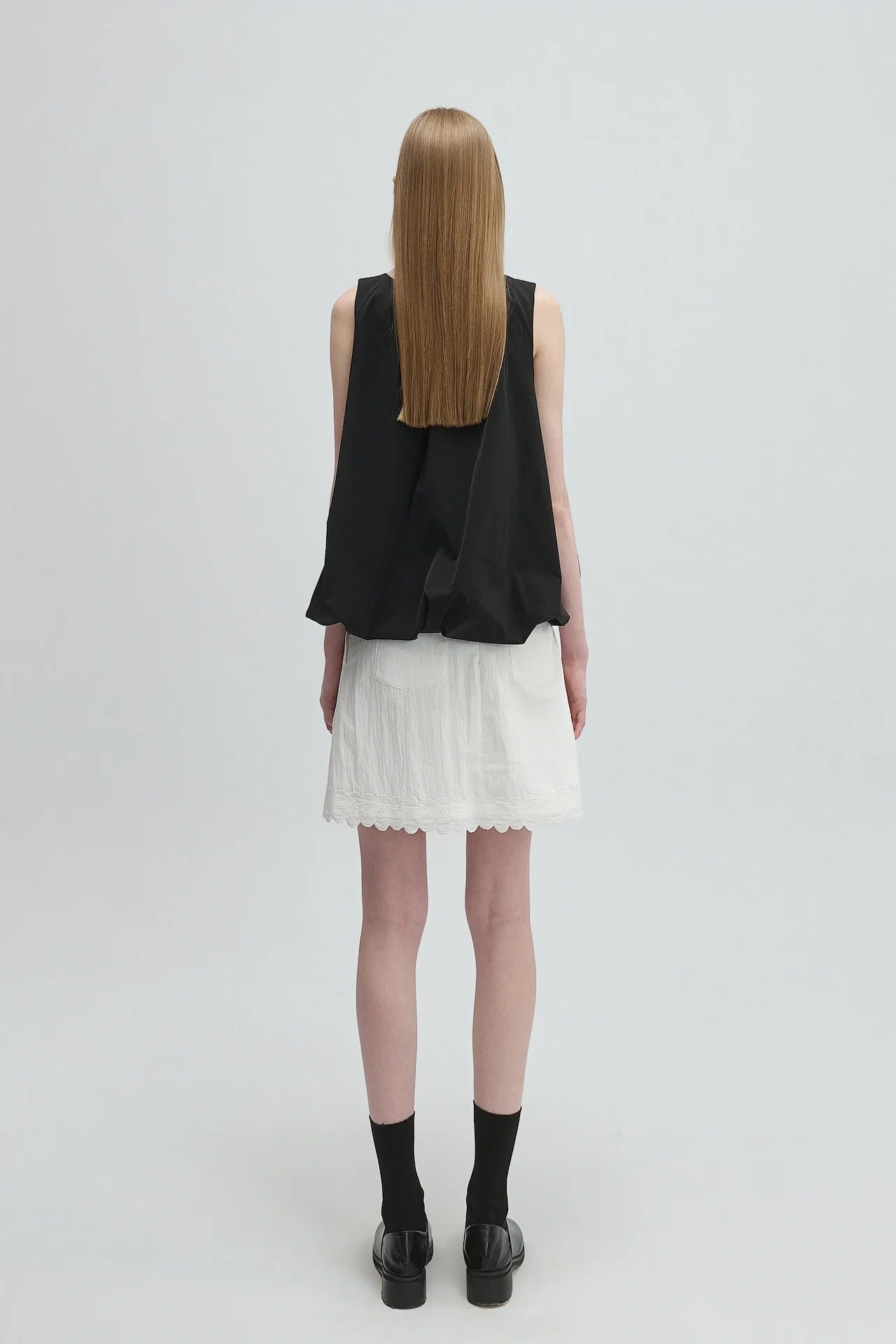 GATHERED VEST