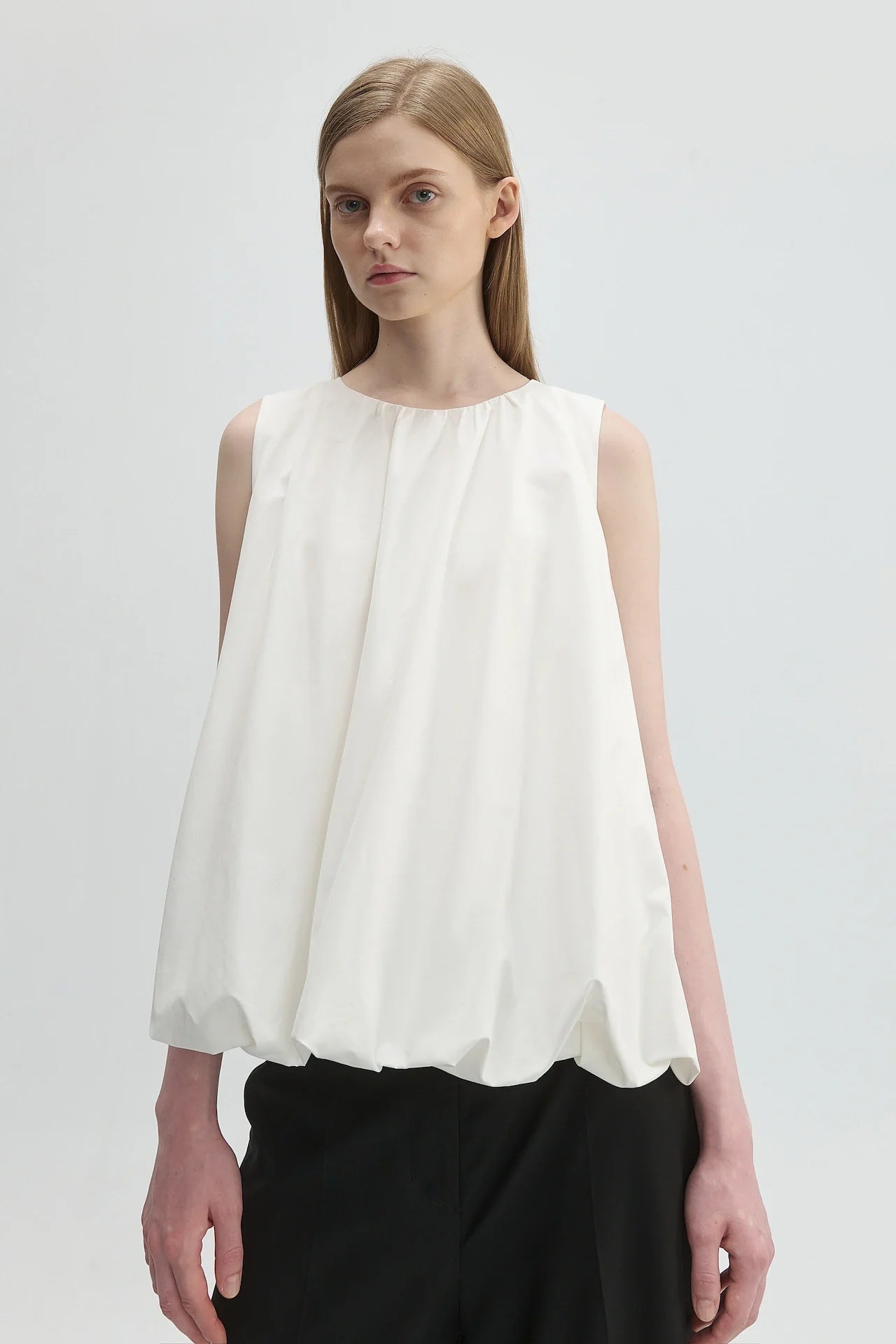 GATHERED VEST