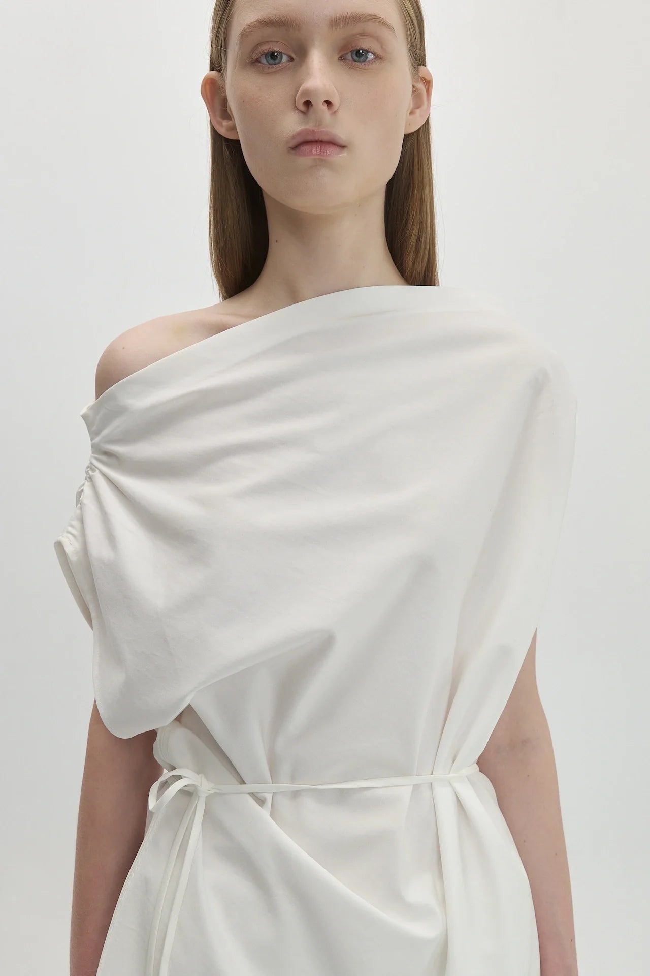 OFF-THE-SHOULDER TOP