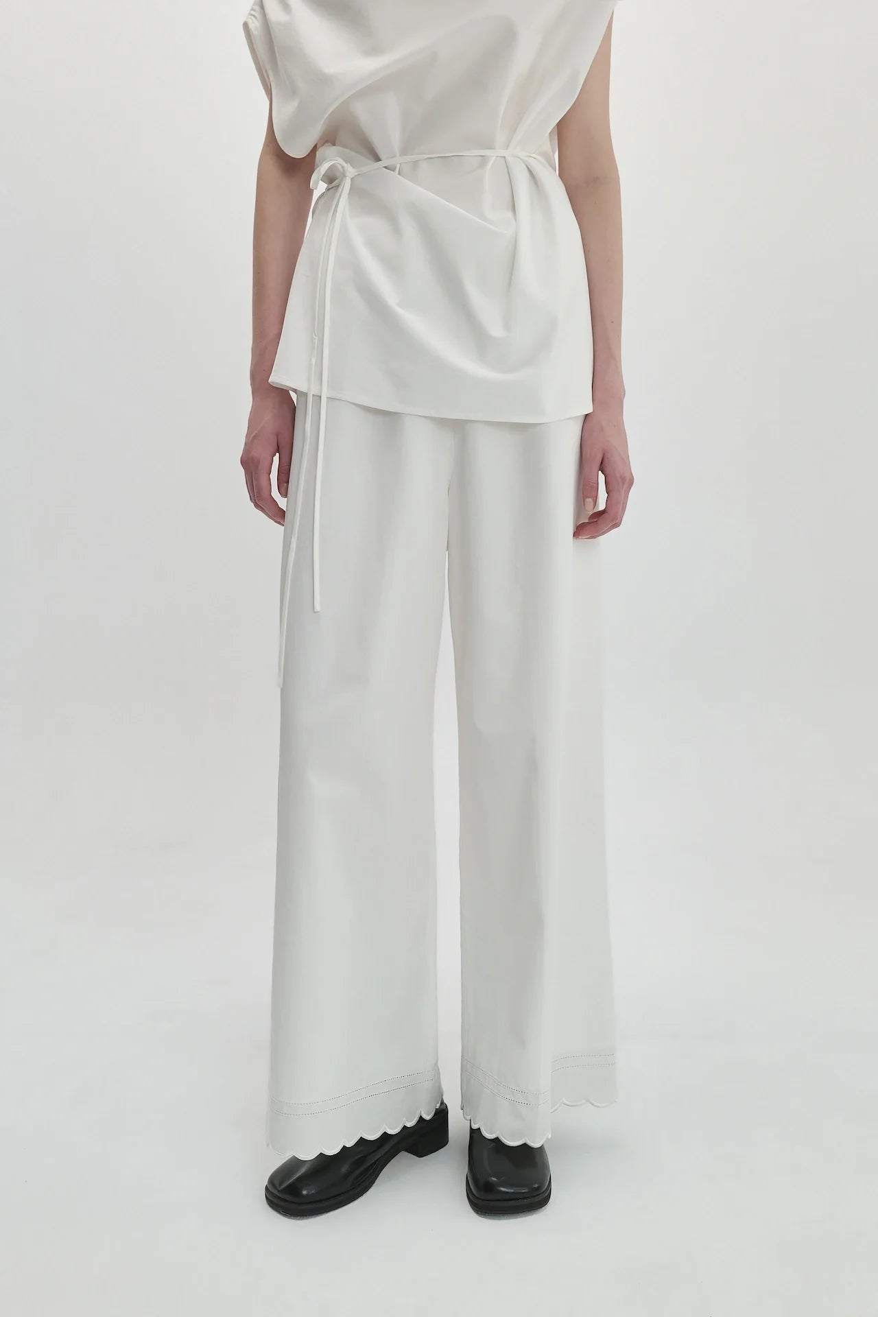 EMBROIDERED TROUSERS