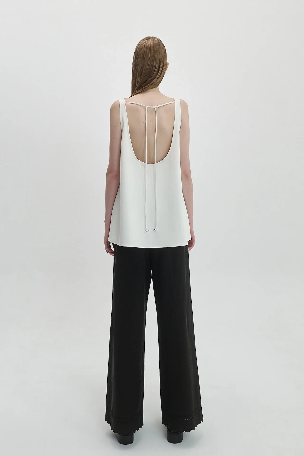 BACKLESS VEST
