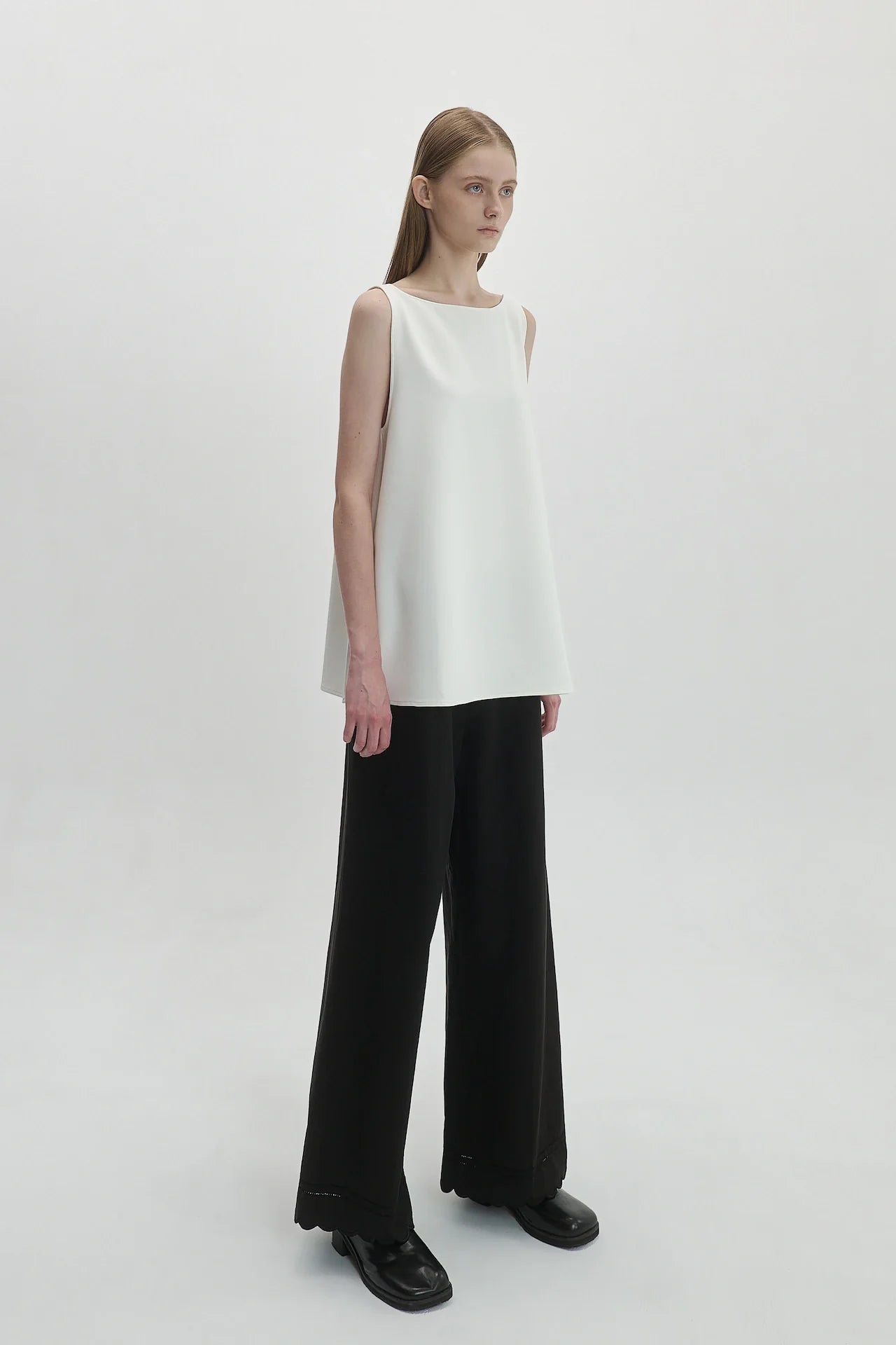 BACKLESS VEST