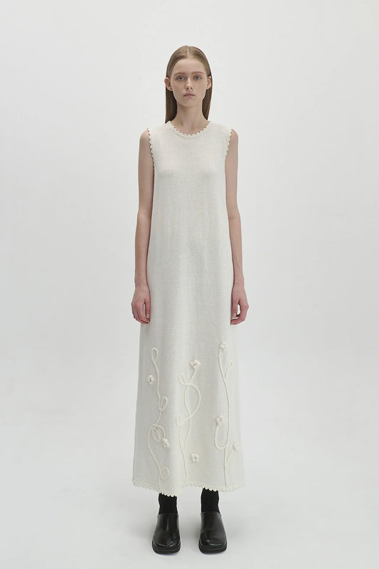 APPLIQUÉ DRESS