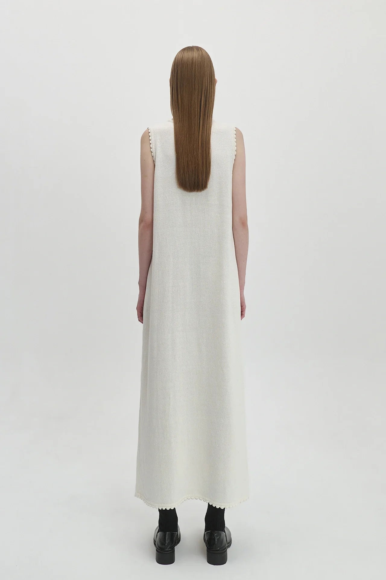 APPLIQUÉ DRESS