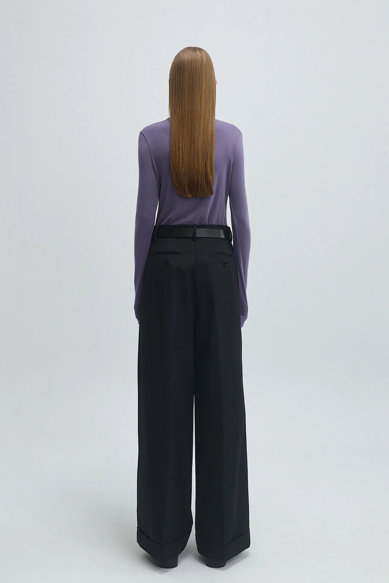 HIGH NECK TOP