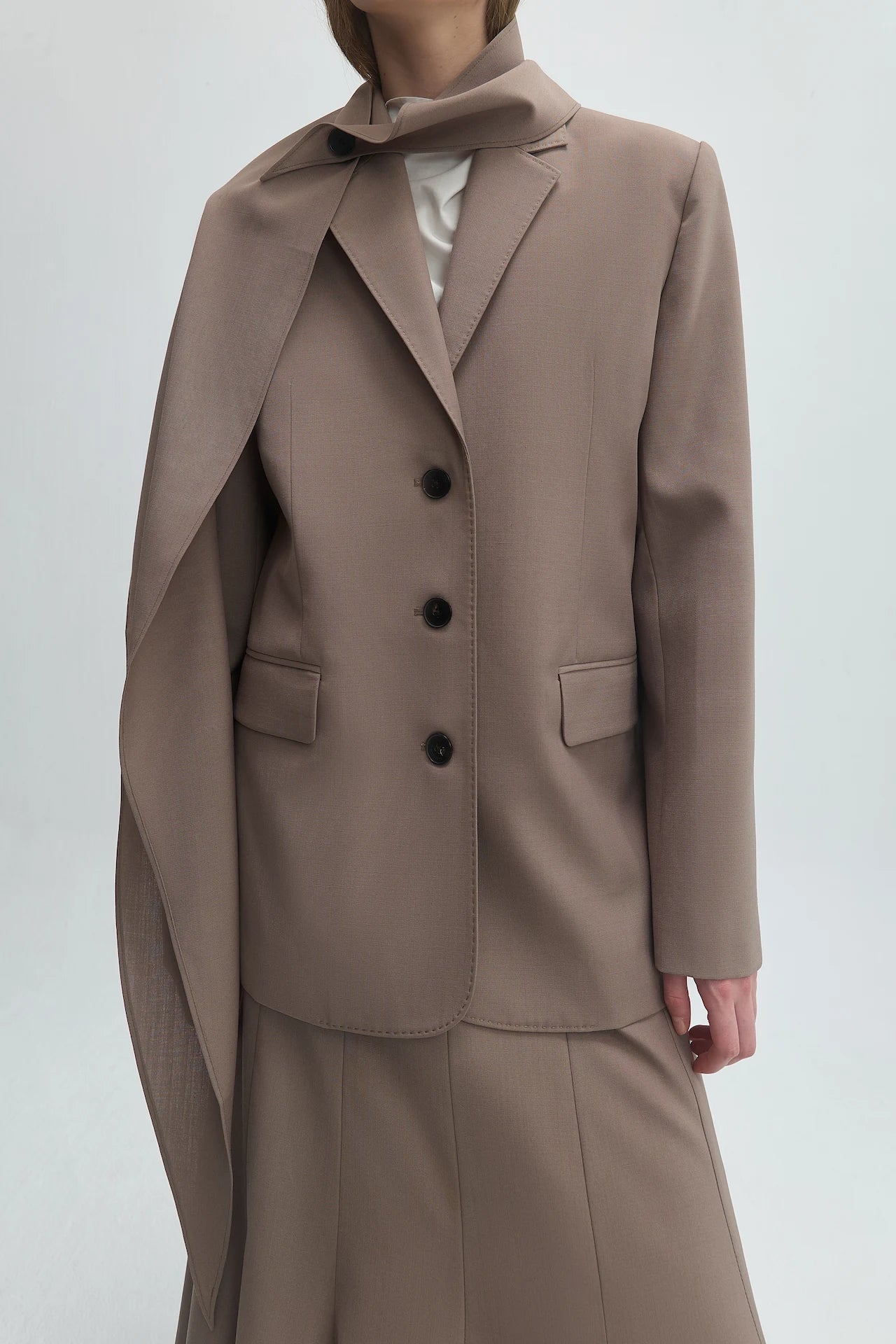 SCARF BLAZER