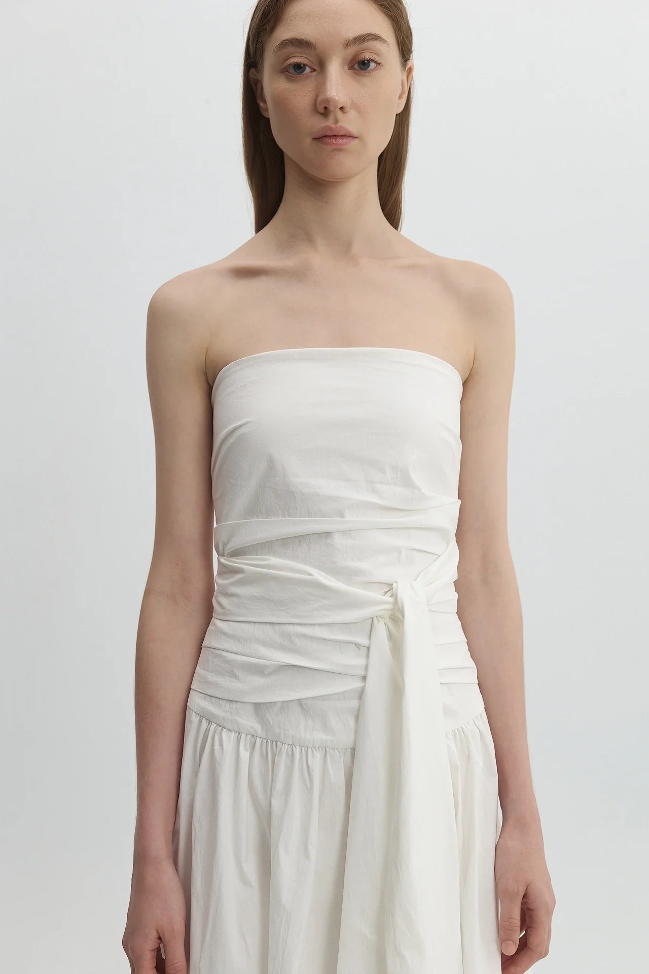 STRAPLESS DRESS