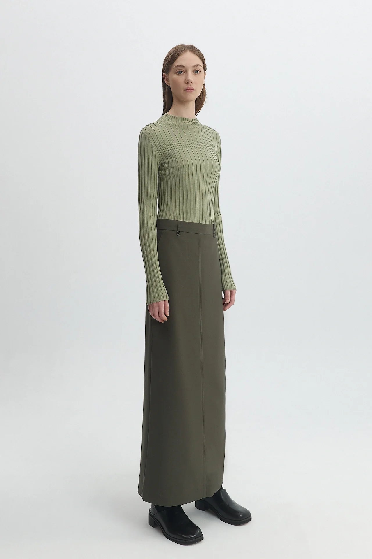 STRAIGHT SKIRT