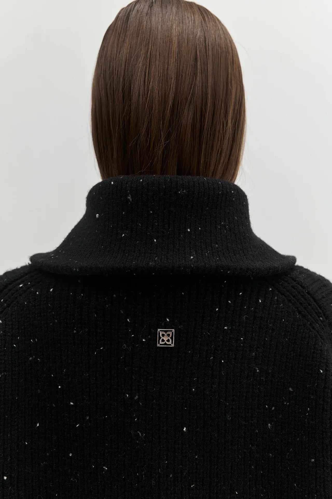 ZIP-UP CARDIGAN