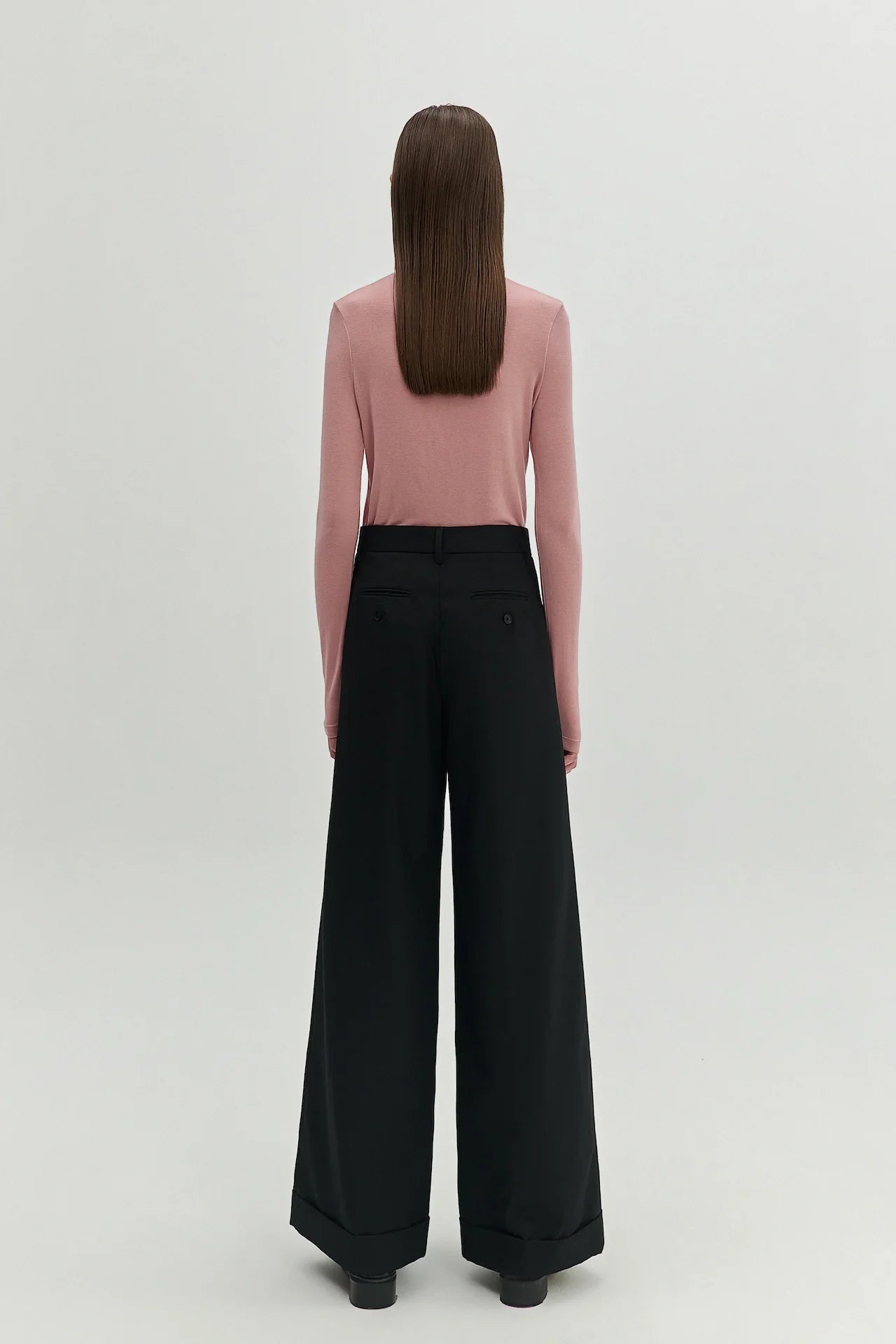 HIGH NECK TOP