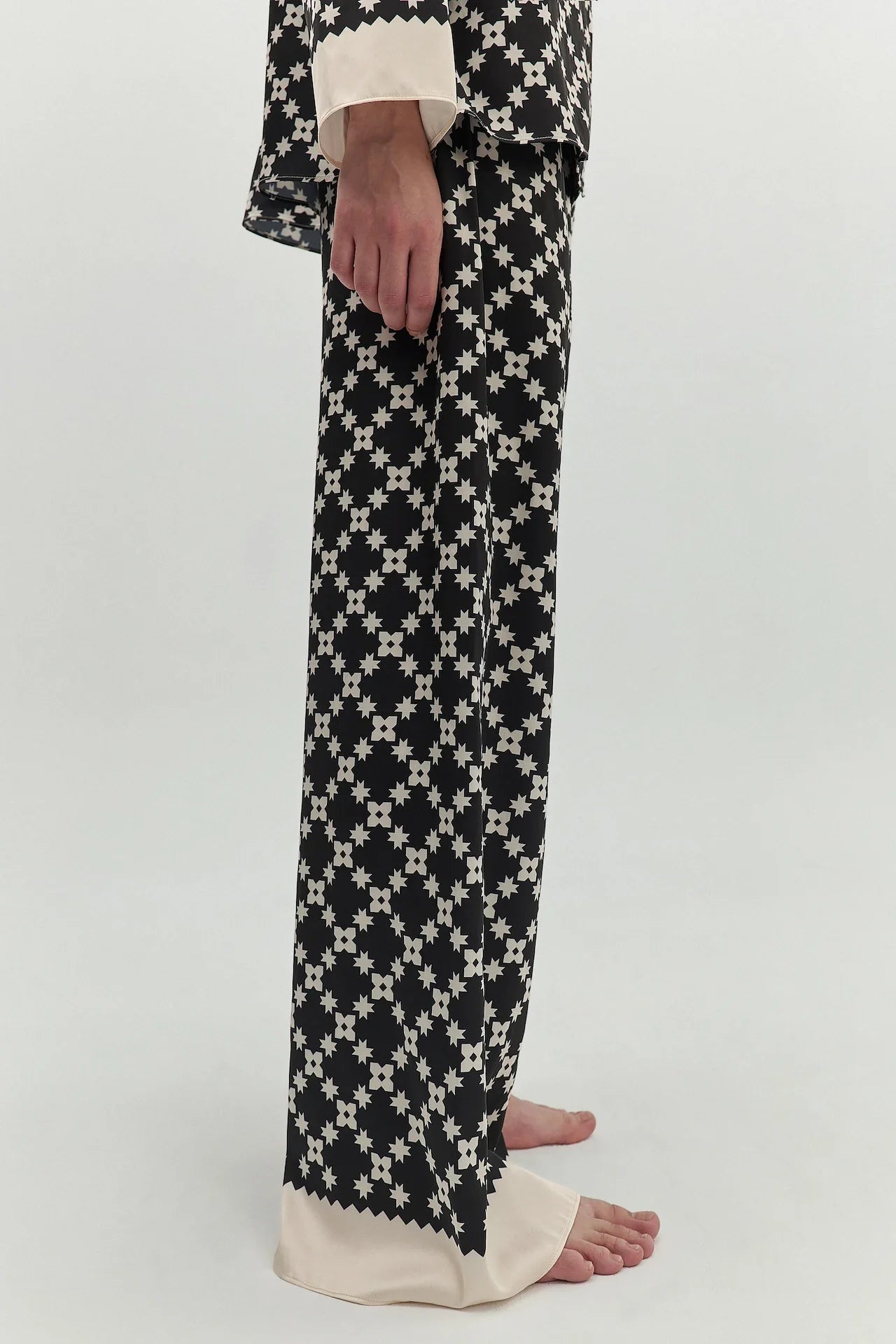 MONOGRAM SLEEPWEAR
