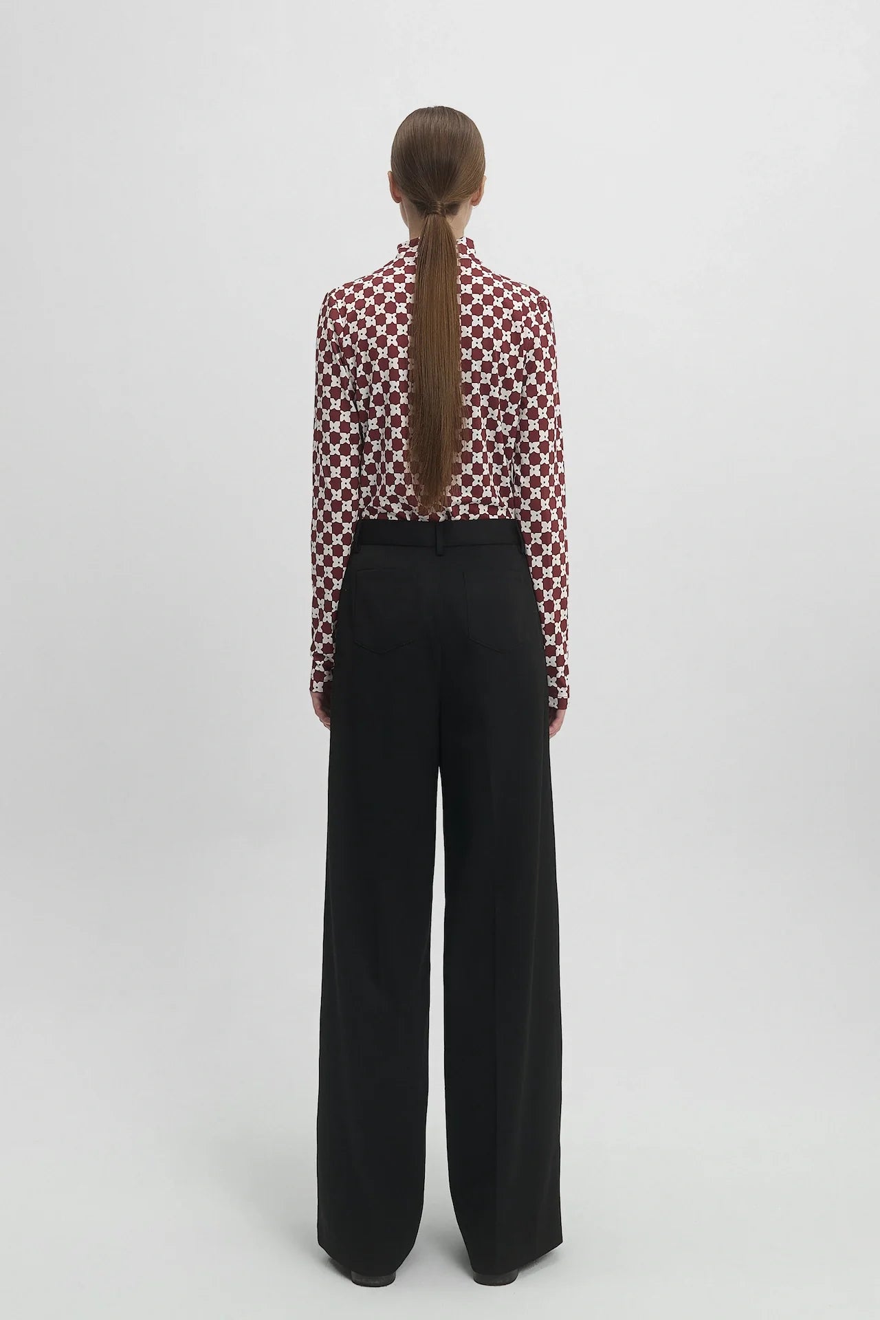 STRAIGHT-LEG TROUSERS