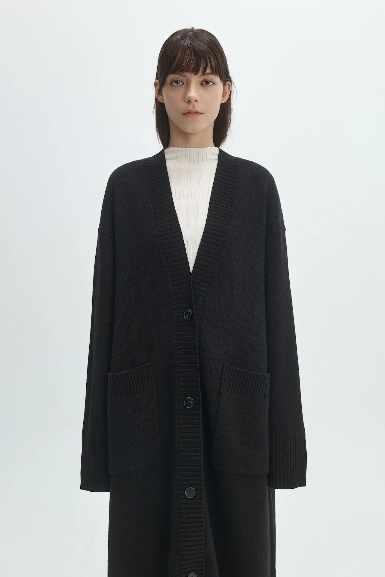 V-NECK CARDIGAN