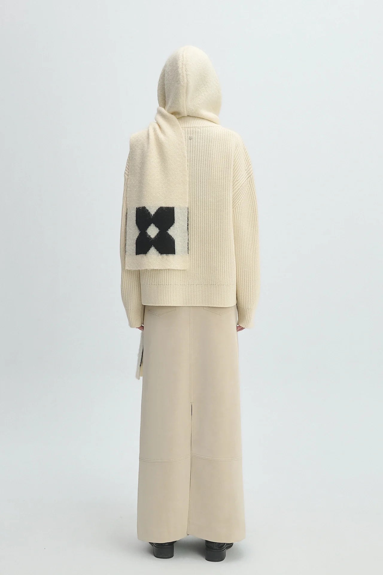 HOODED SCARF