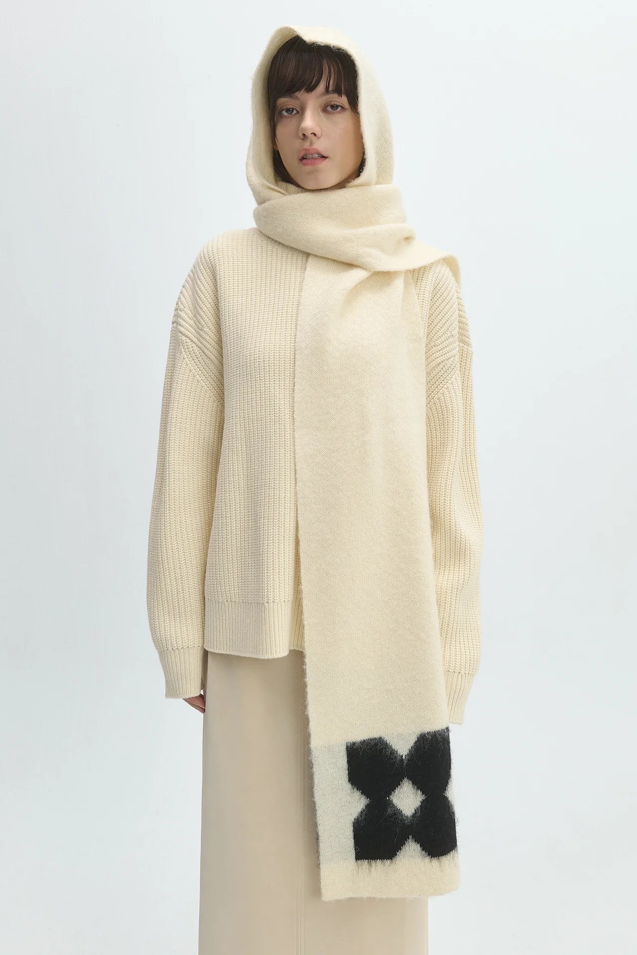 HOODED SCARF