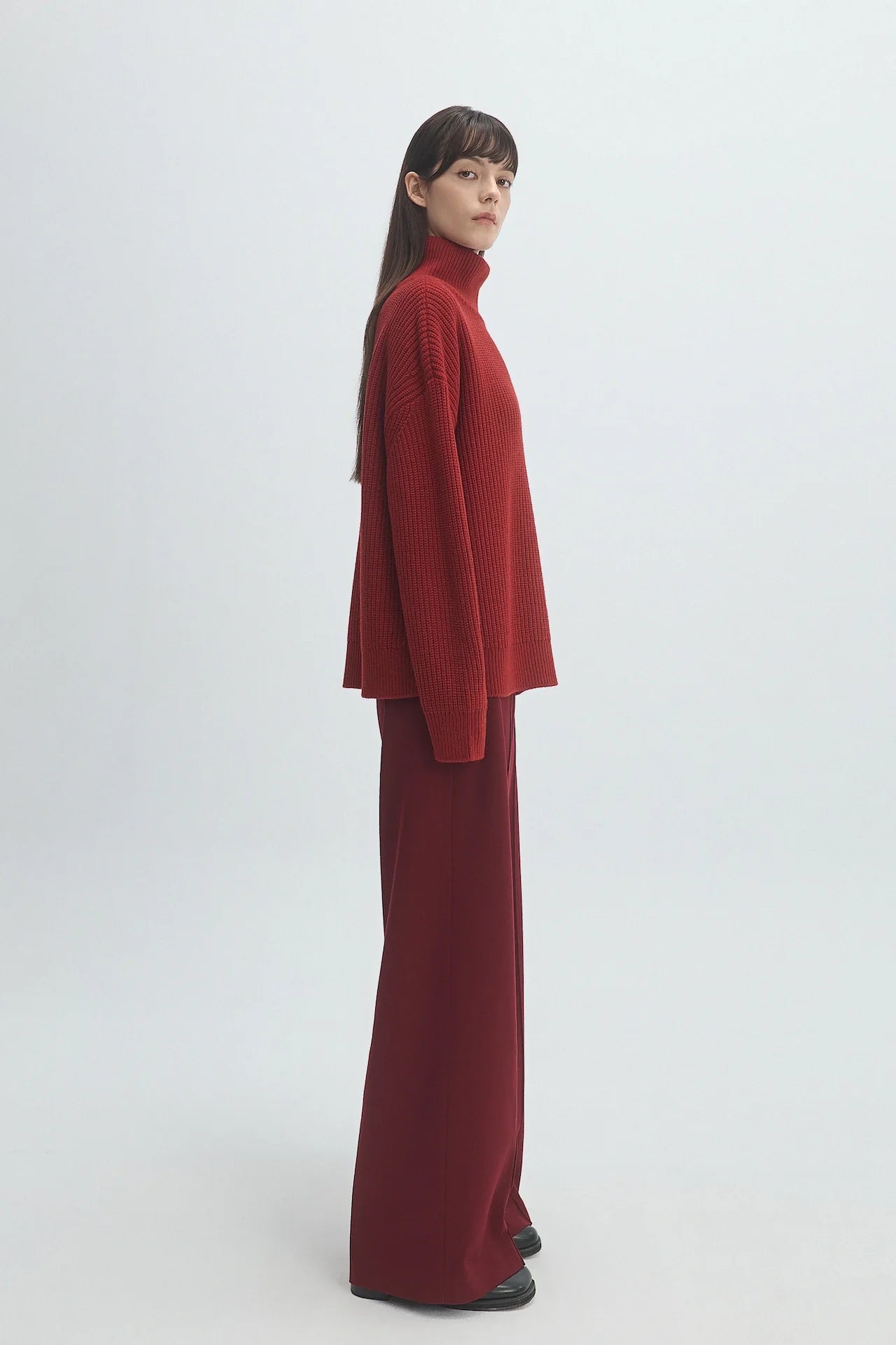 HIGH NECK SWEATER