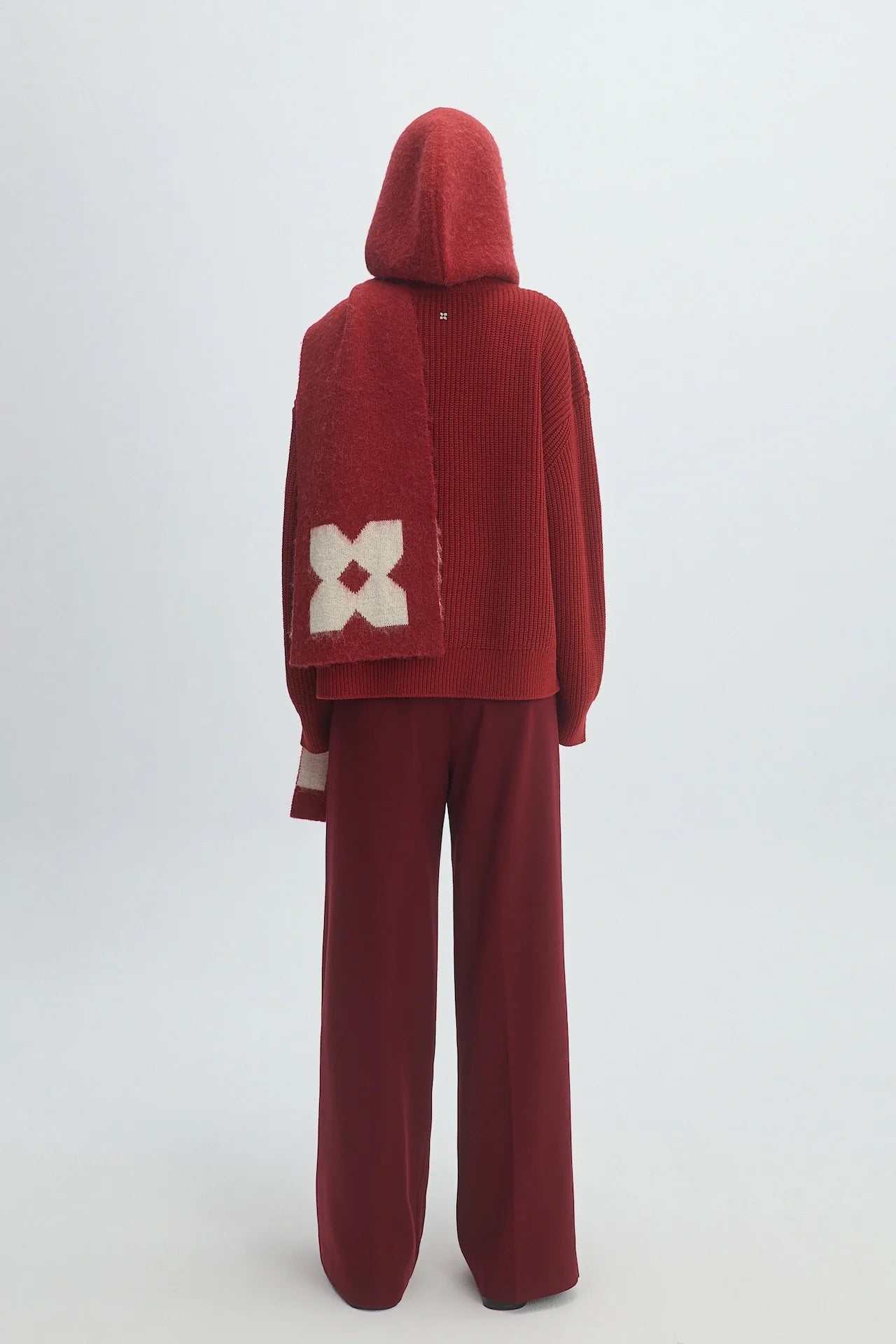 HOODED SCARF