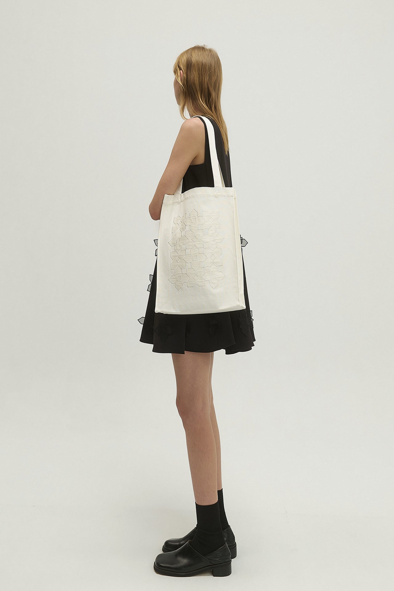 EMBELLISHED TOTE BAG