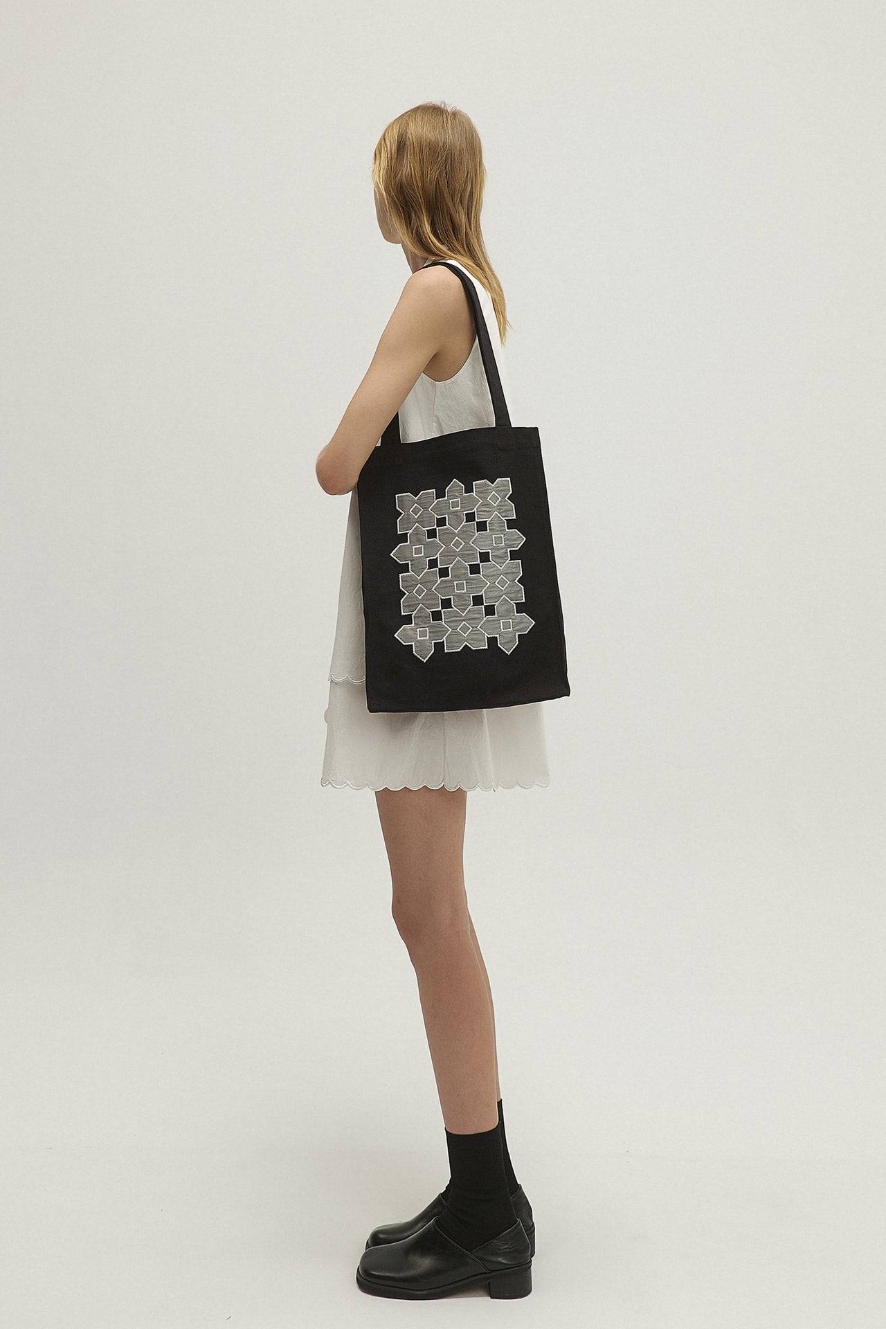EMBELLISHED TOTE BAG