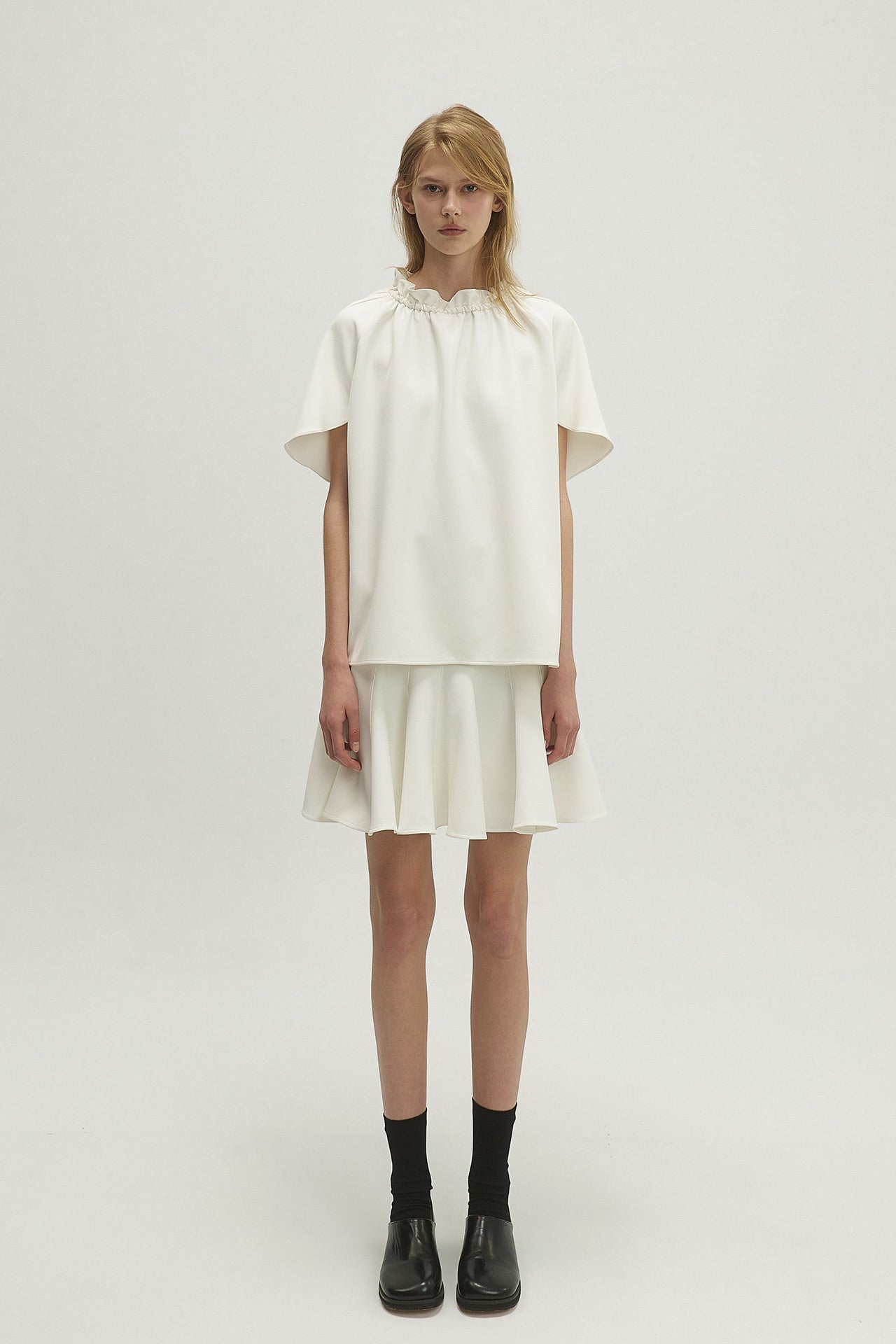 GATHERED TOP