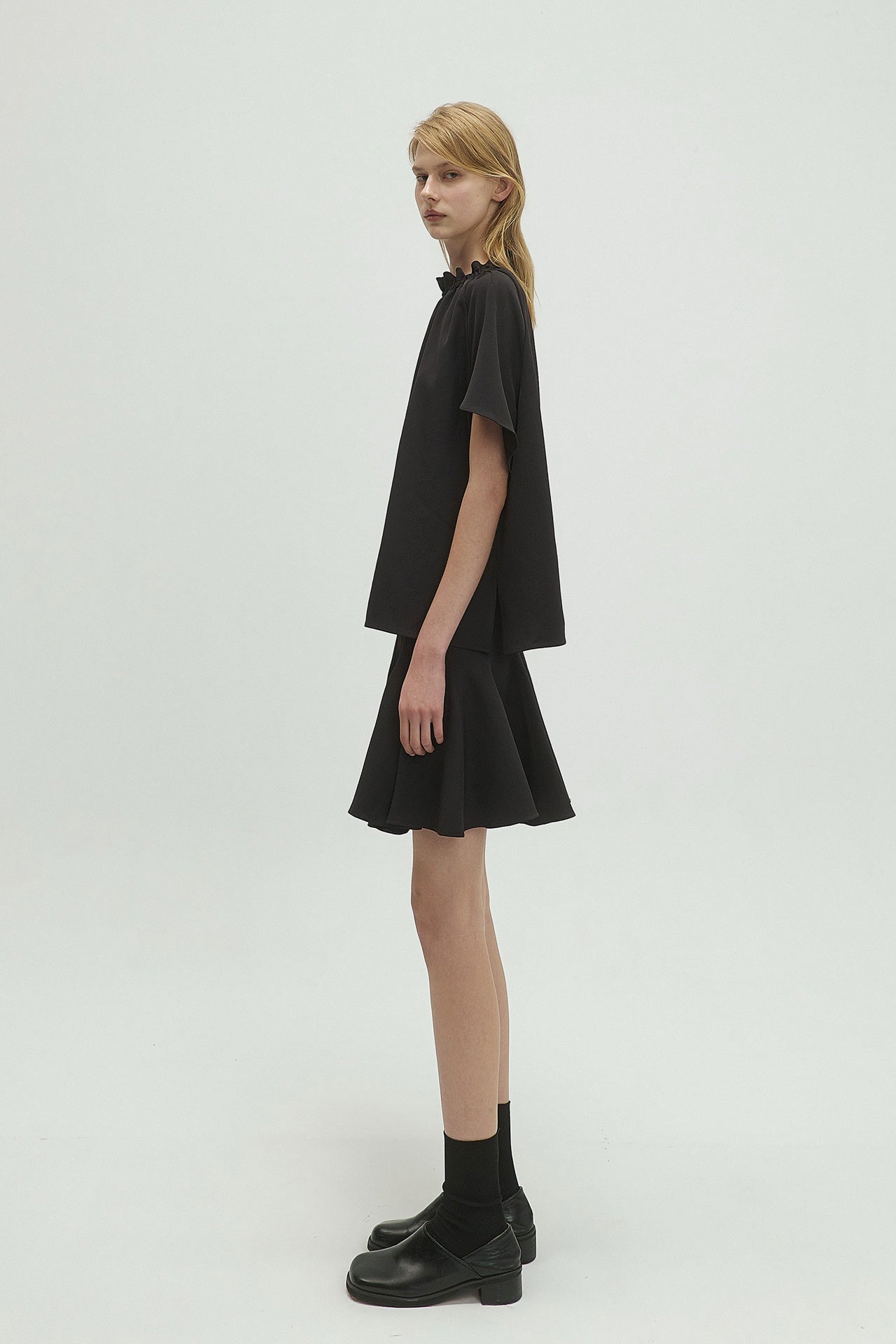 GATHERED TOP
