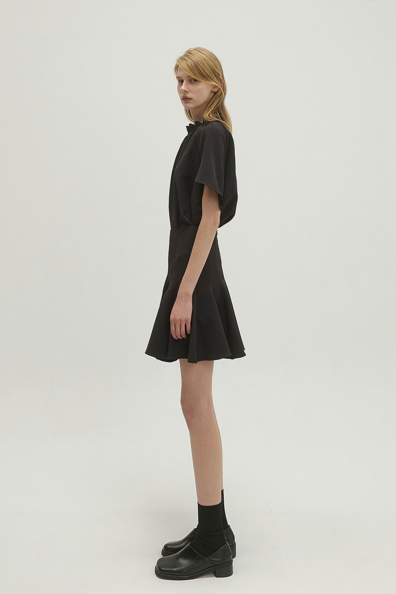 FLARED MINI SKIRT