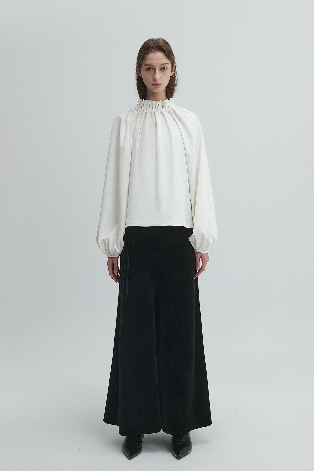 GATHERED TOP