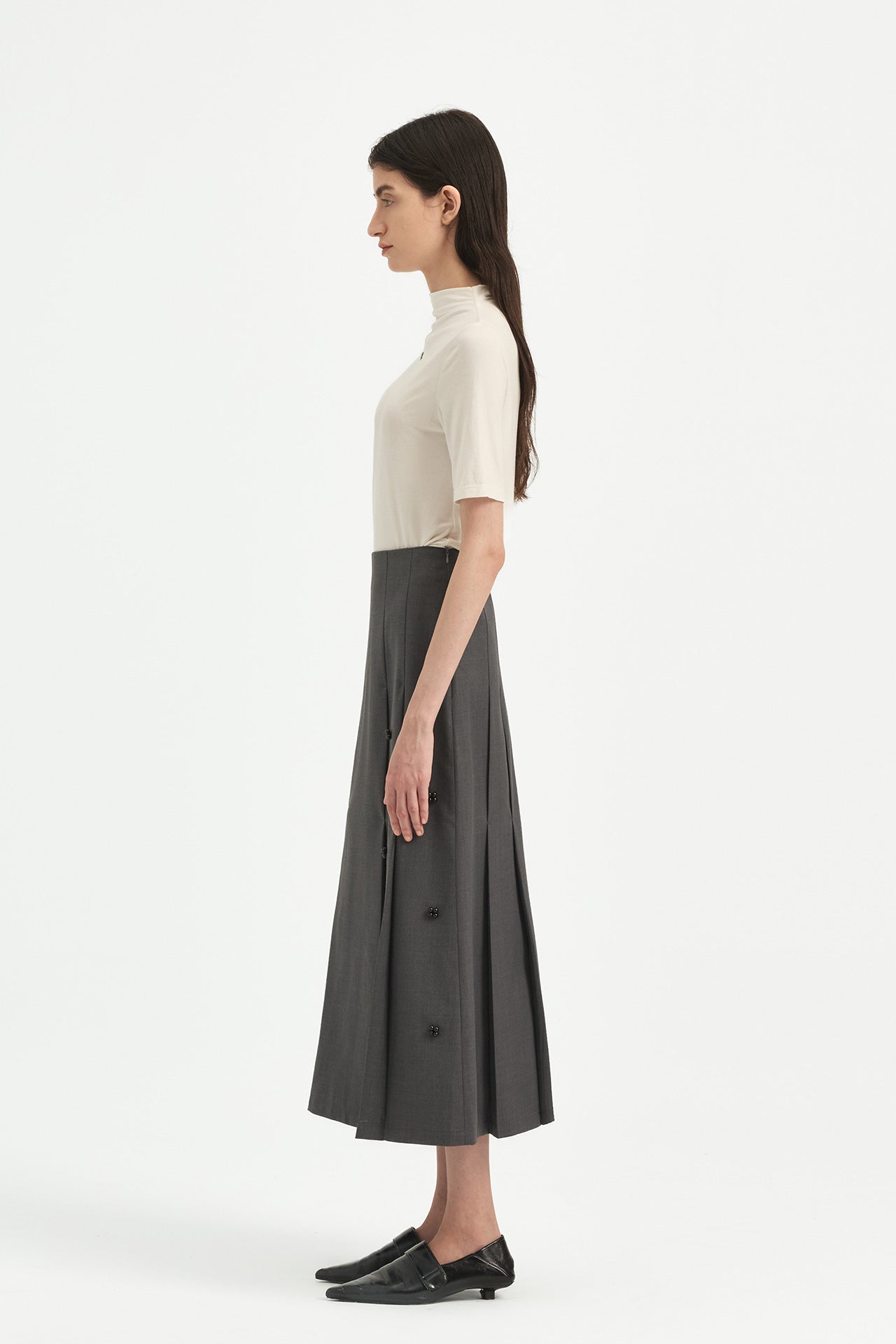 PLEATED SKIRT WITH BEADED EMBELLISHMENTS
