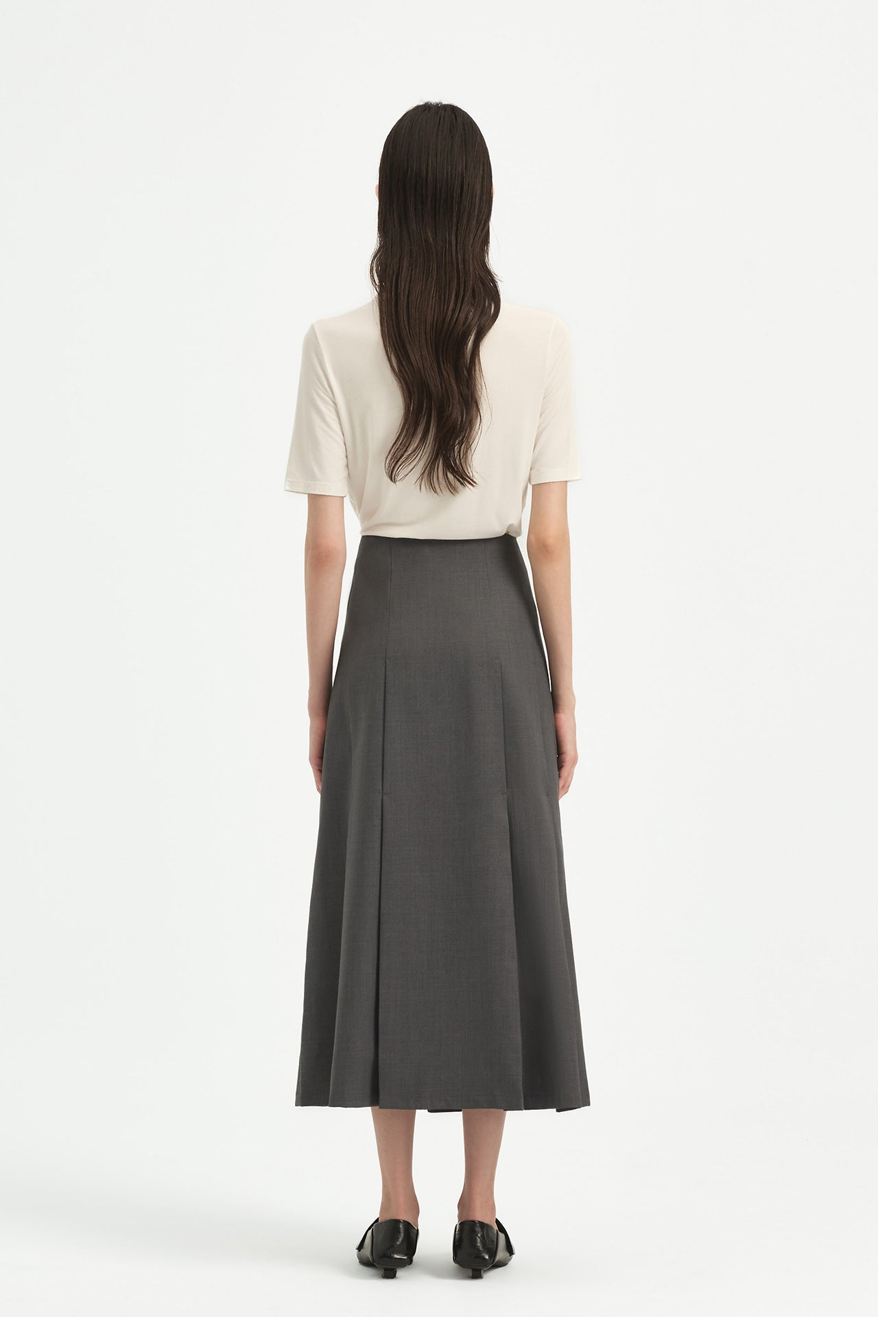PLEATED SKIRT WITH BEADED EMBELLISHMENTS