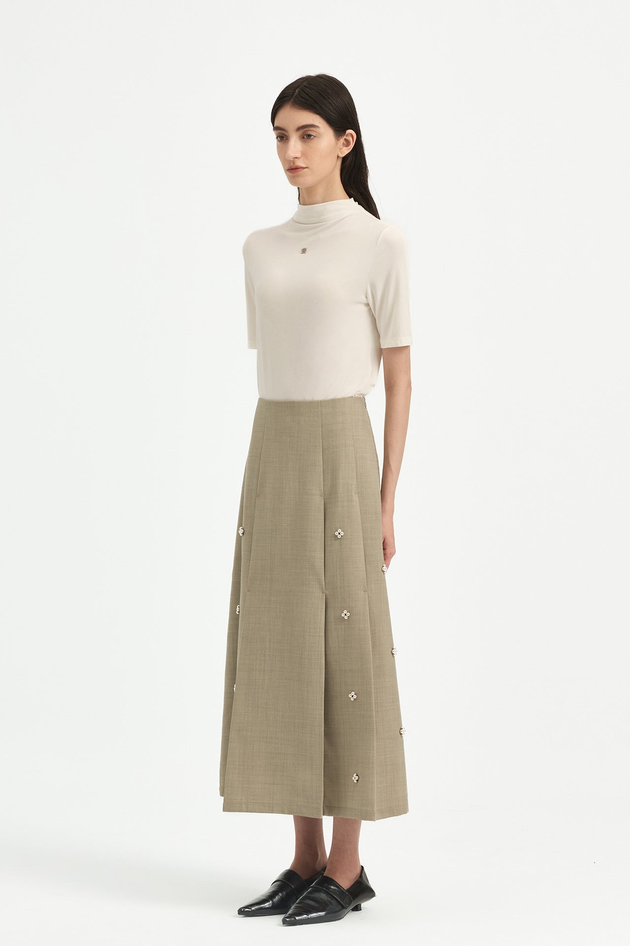 PLEATED SKIRT WITH BEADED EMBELLISHMENTS