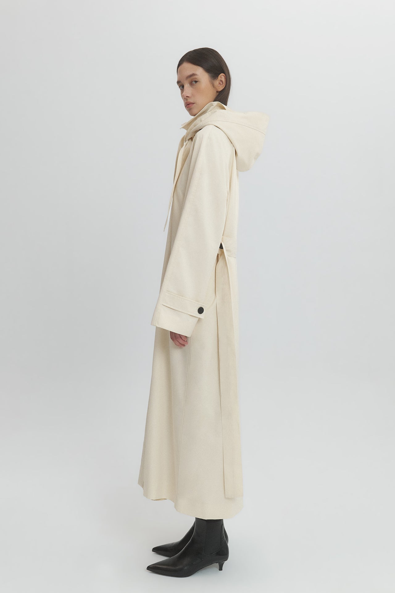 TRENCH COAT WITH DETACHABLE HOOD