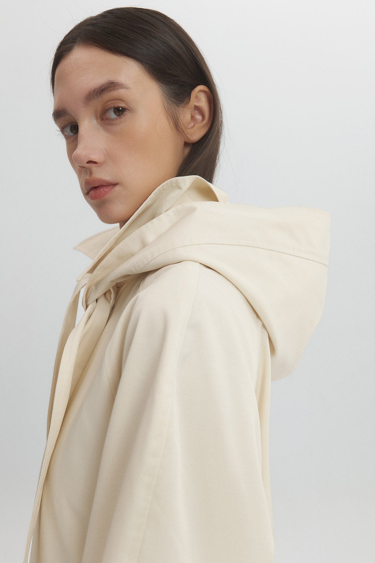 TRENCH COAT WITH DETACHABLE HOOD