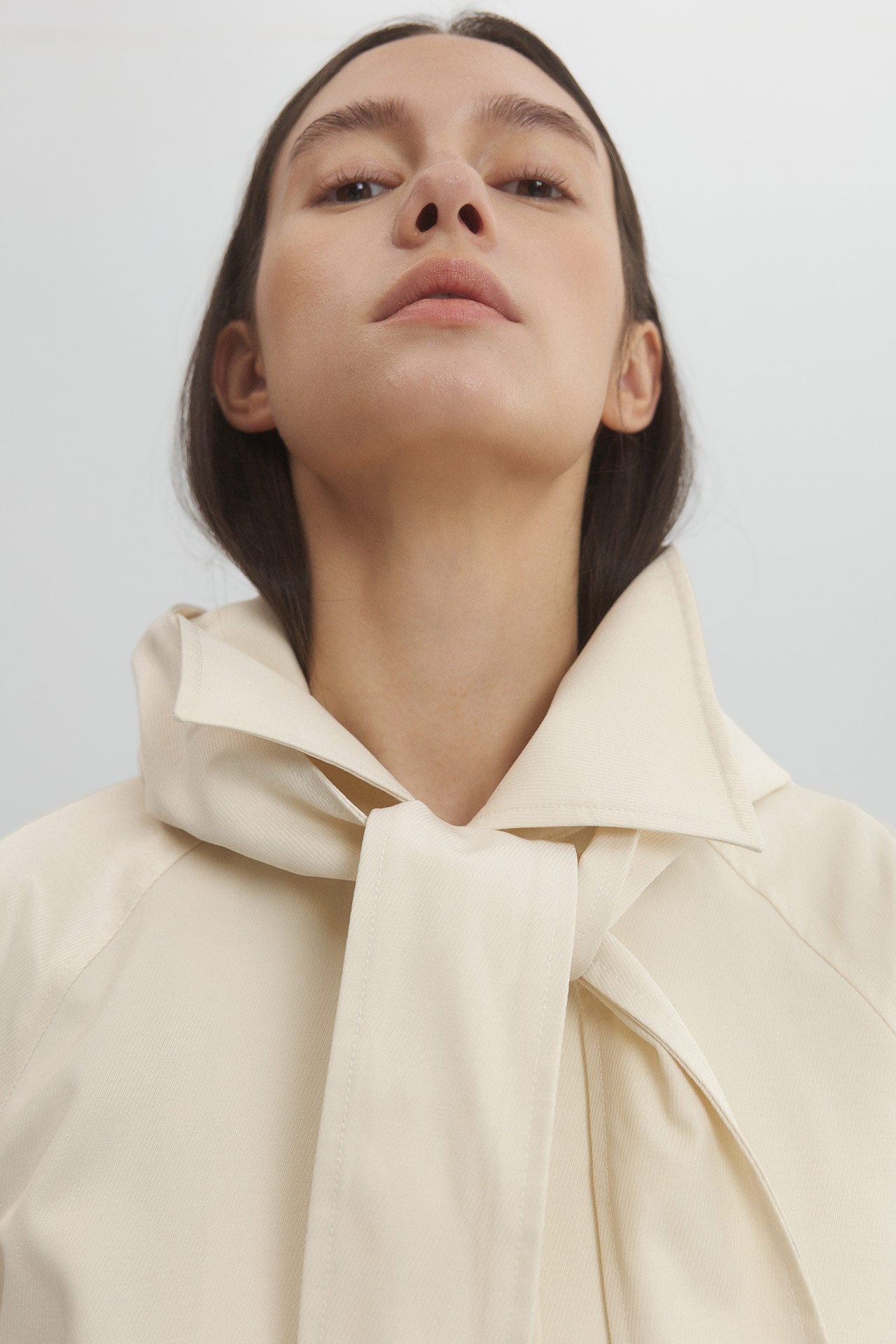 TRENCH COAT WITH DETACHABLE HOOD