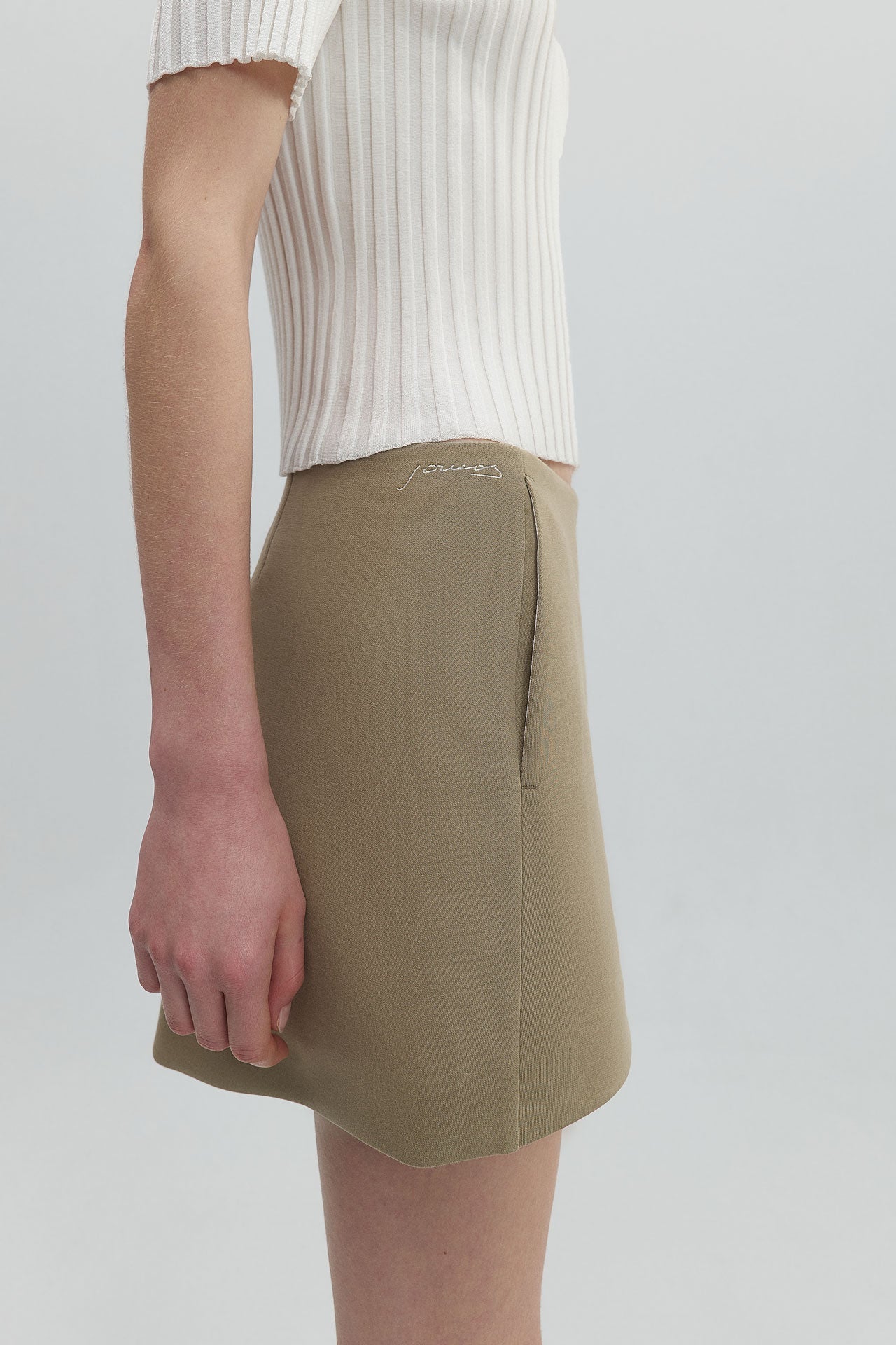 MINI SKIRT