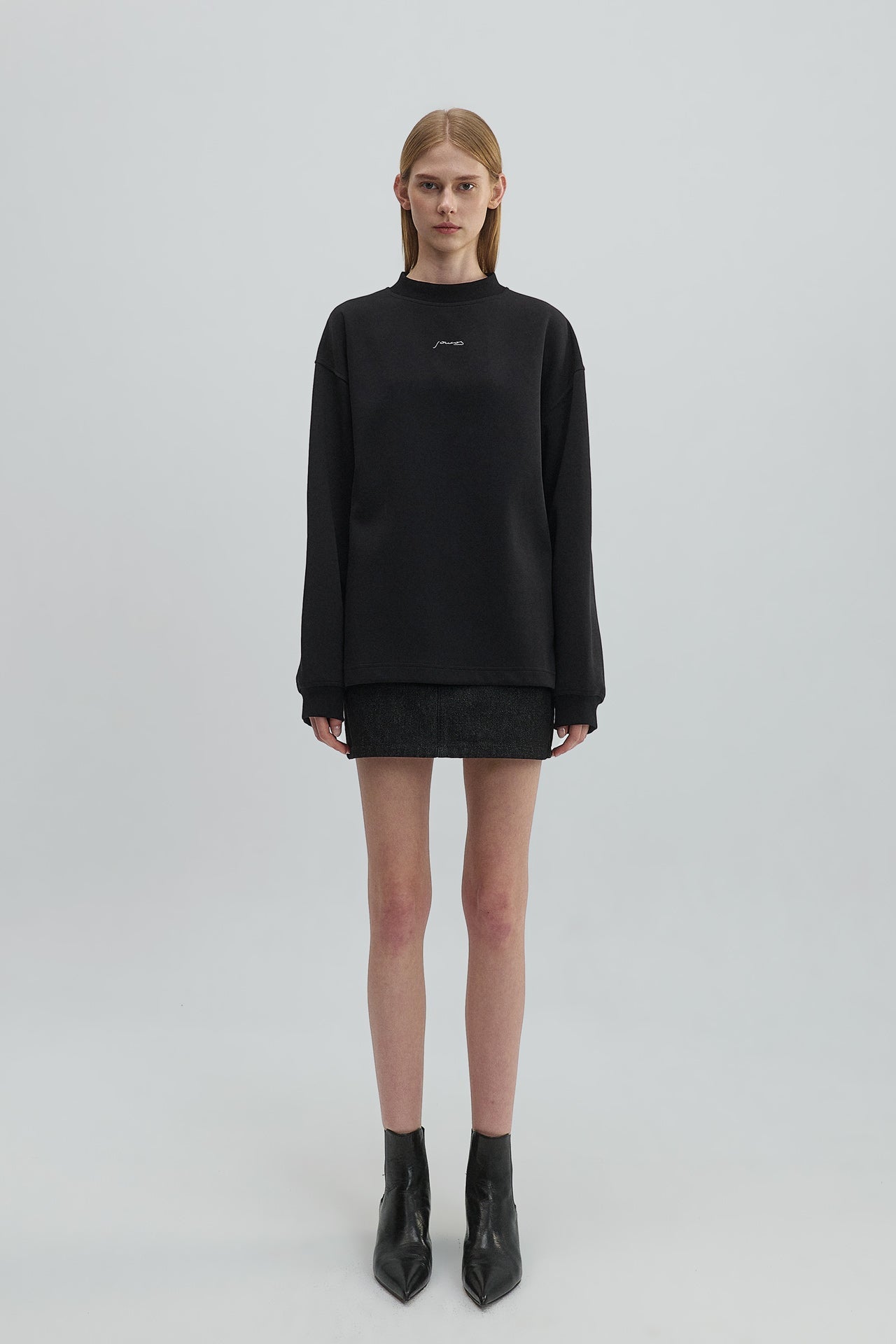 LOGO SWEATSHIRT