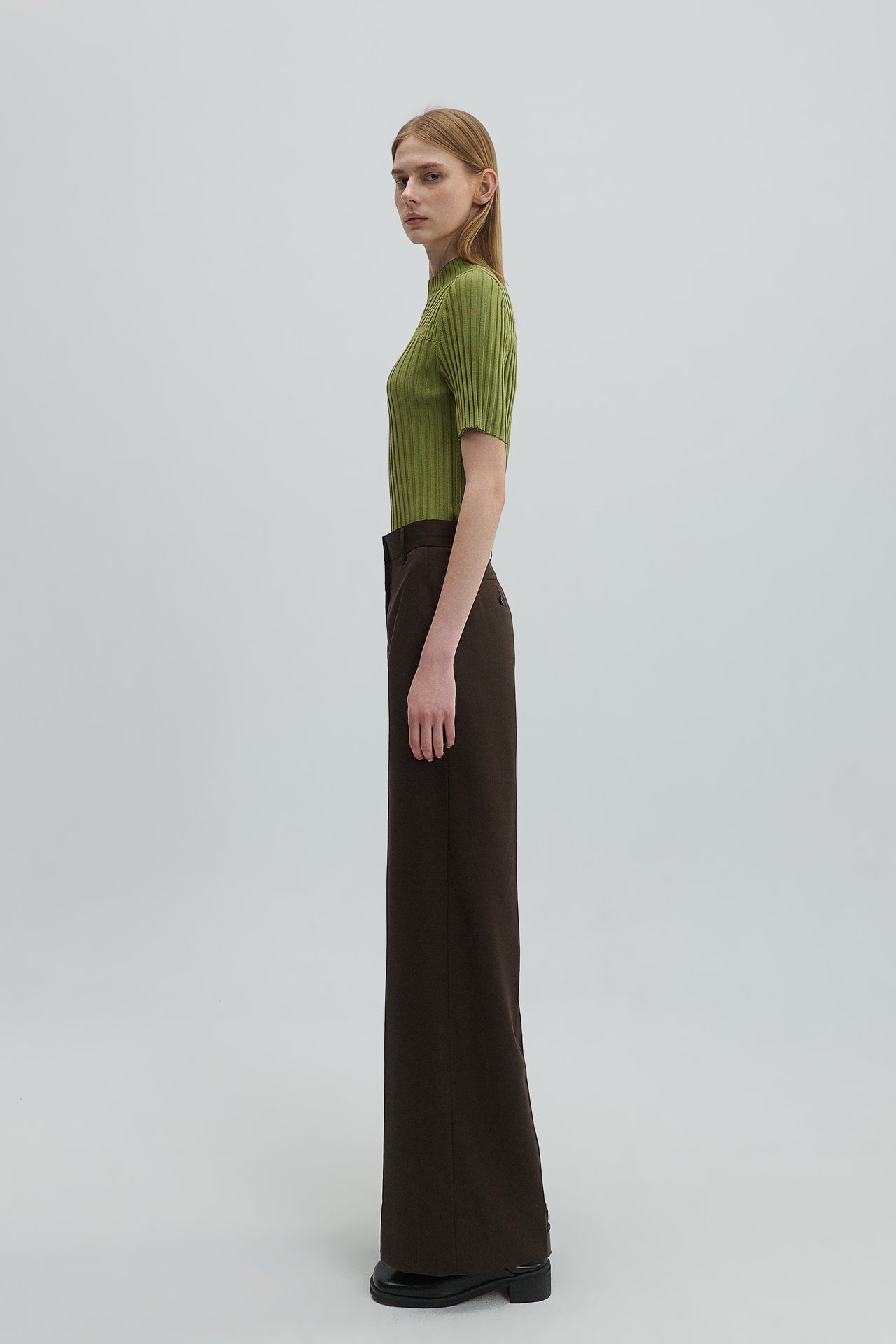 STRAIGHT-LEG TROUSERS