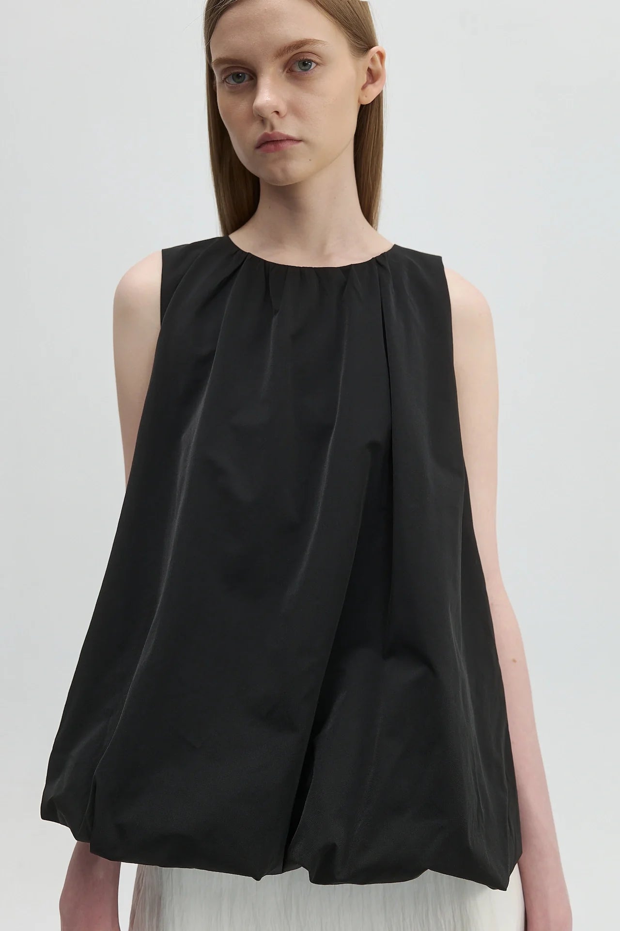 GATHERED VEST