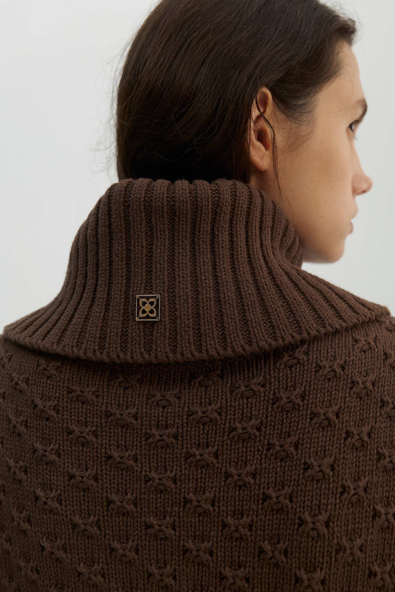 KNIT CARDIGAN