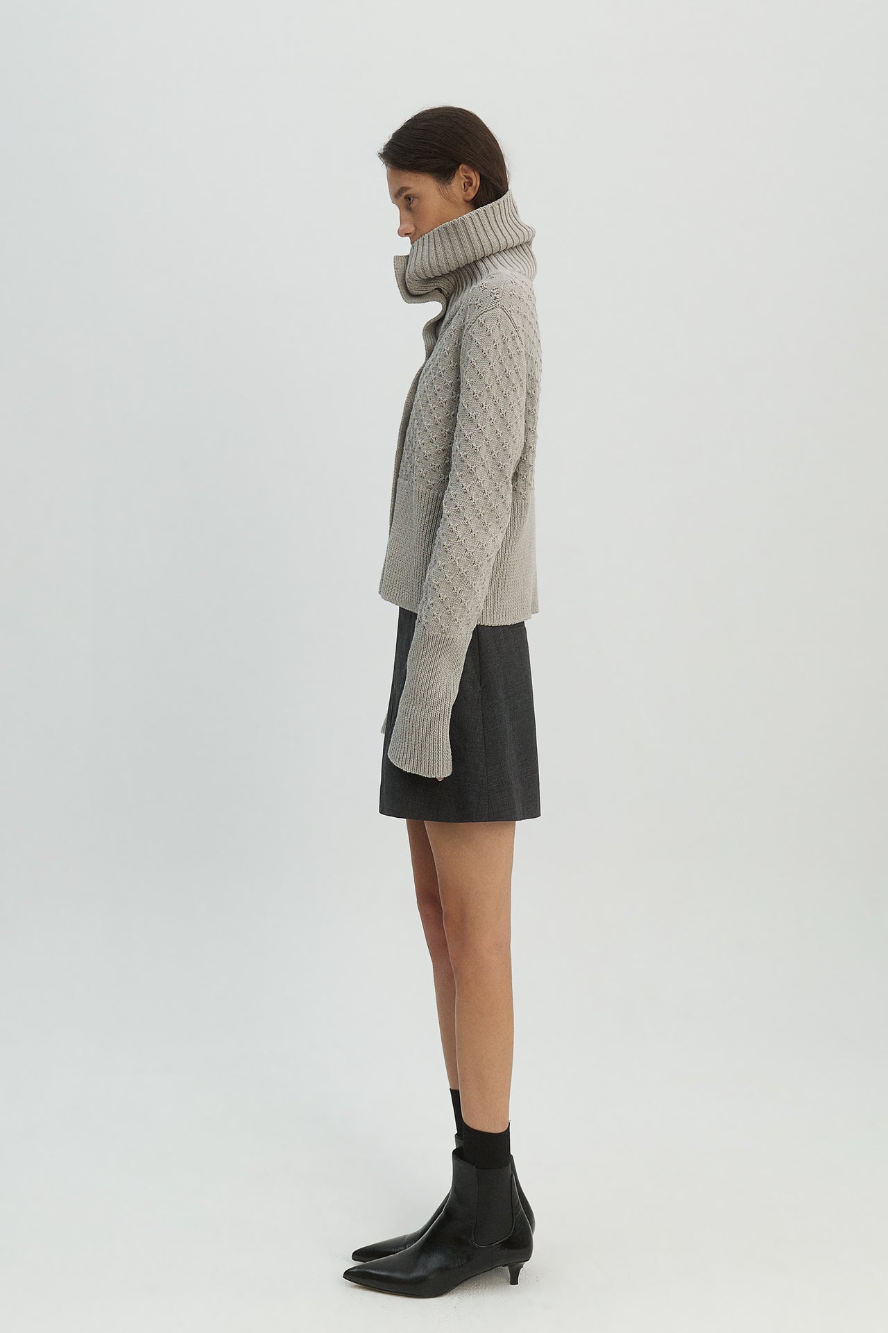 KNIT CARDIGAN