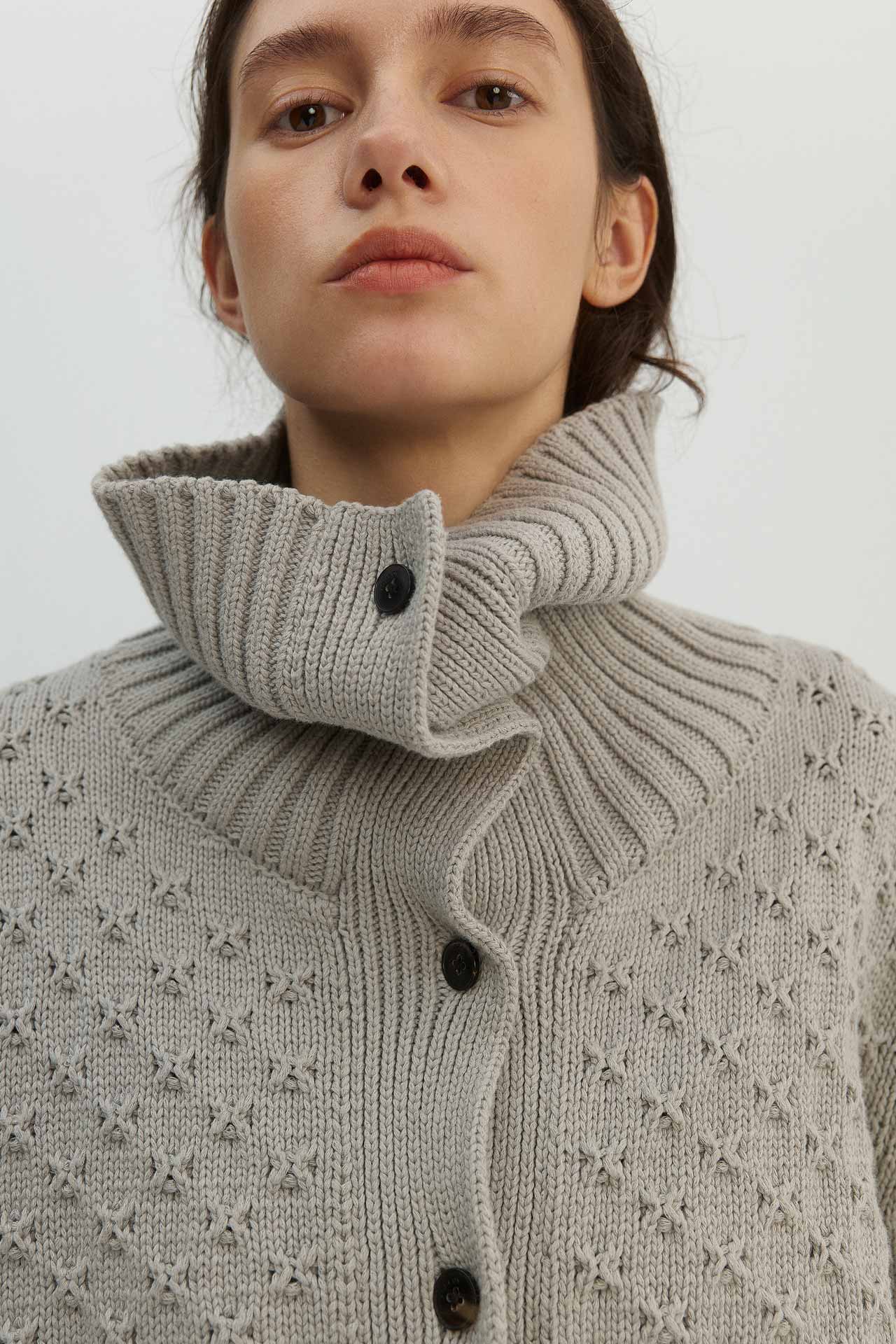 KNIT CARDIGAN