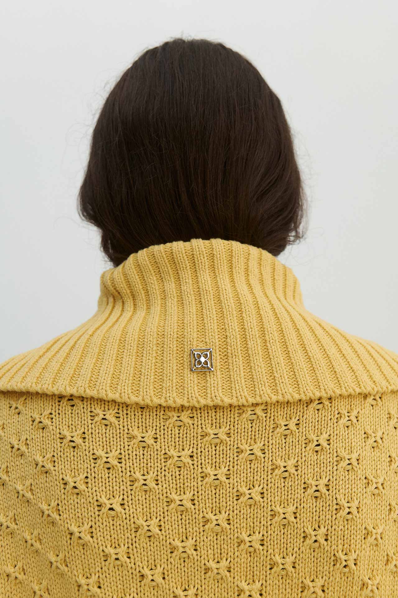 KNIT CARDIGAN